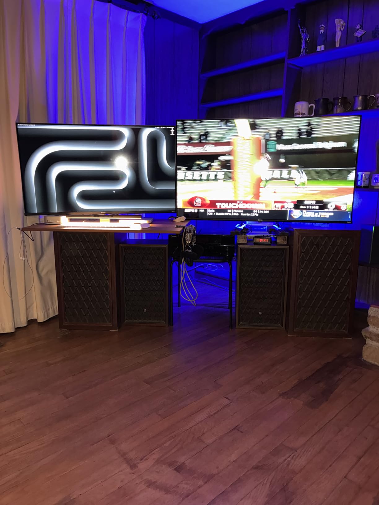 UGREEN Headphone Extension Cable 4 Pole TRRS 3.5mm Extension with Microphone Male to Female Stereo Audio Cable Gold Plated Nylon Braided Compatible with iPhone iPad Smartphones Media Players, 3.3FT customer photo 2