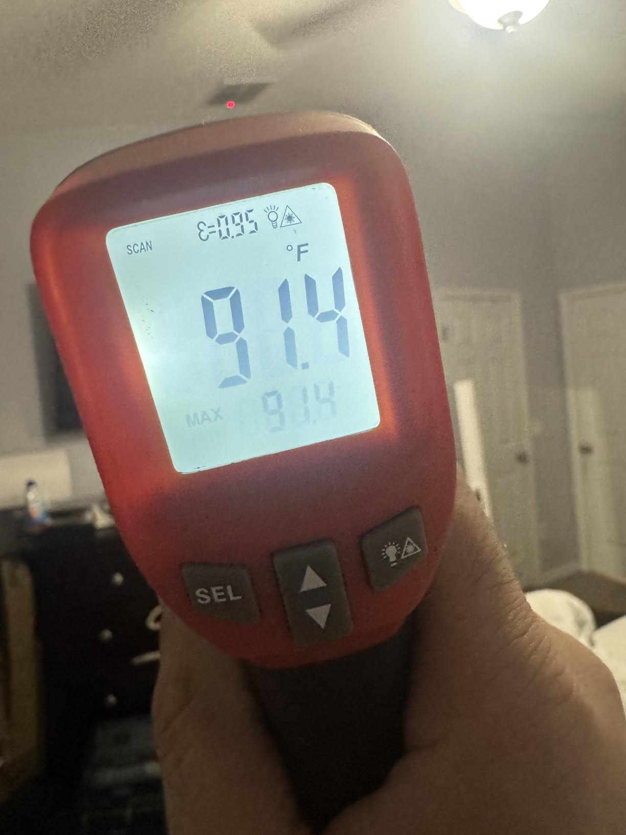 Frigidaire 5,000 BTU Window-Mounted Air Conditioner, Cools Up to 150 Sq. Ft., Quiet Operation, Effortless Temperature Control, 2 Fan Speeds, Auto Restart, White customer photo 2