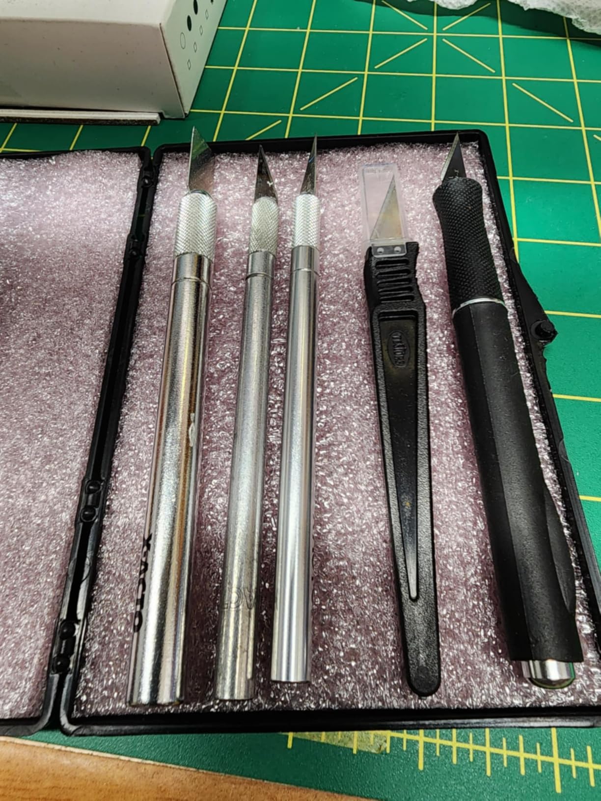 5 Antistatic Storage Cases with Foam Insert - 6