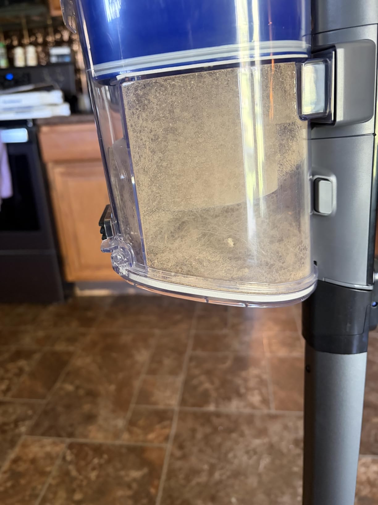 Shark Pet Cordless Vacuum Cleaner | LED Headlights | Removable Handheld Vacuum for Pet Hair | 40min Runtime | IX141, Grey customer photo 1