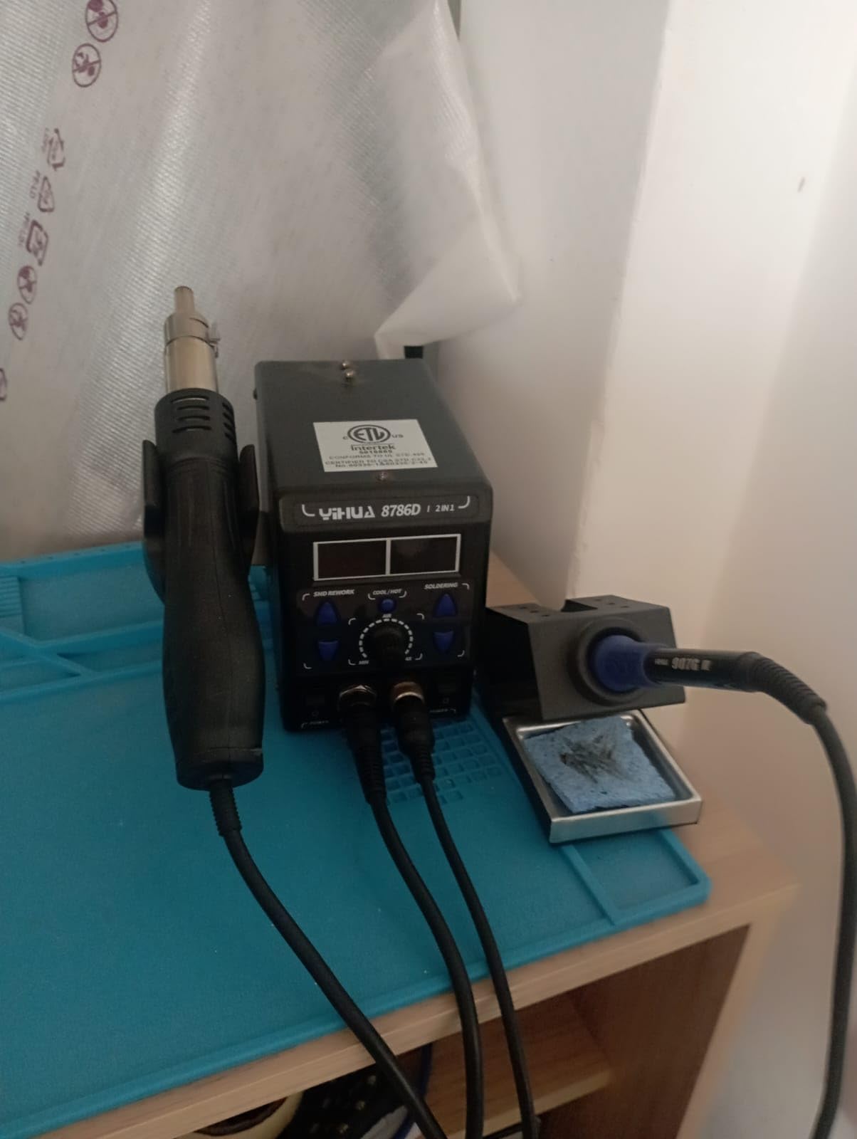 YIHUA 8786D I 2 in 1 Hot Air Rework and Soldering Iron Station with °F /°C, Cool/Hot Air Conversion, Digital Temperature Correction and Sleep Function customer photo 2