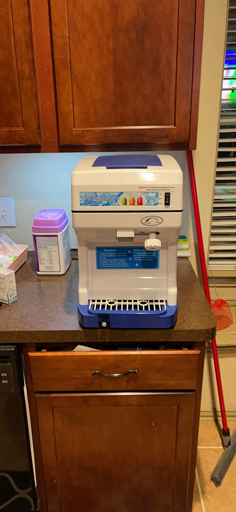 VIVOHOME Electric Ice Crusher Shaver Snow Cone Maker Machine 265lbs/hr for Home and Commercial Use Blue customer photo 1