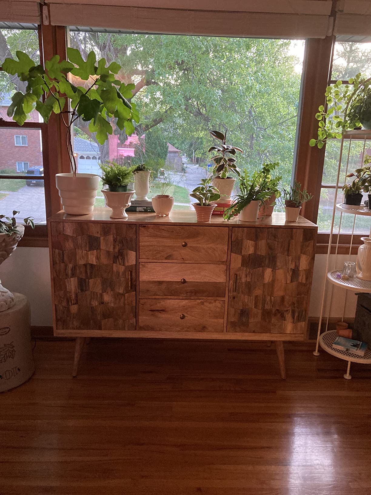 Great Deal Furniture Zona Mid-Century Modern Mango Wood 3 Drawer Sideboard with 2 Doors, Natural customer photo 1