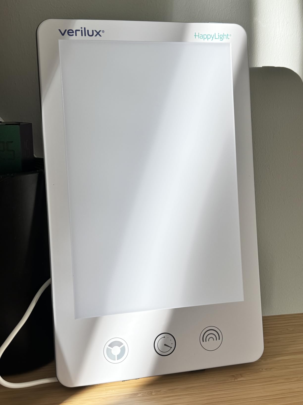 Verilux HappyLight Luxe - Light Therapy Lamp with 10,000 Lux, UV-Free, LED Bright White Light with Adjustable Brightness, Color, Countdown Timer, & Stand - Boost Mood, Sleep, Focus customer photo 1