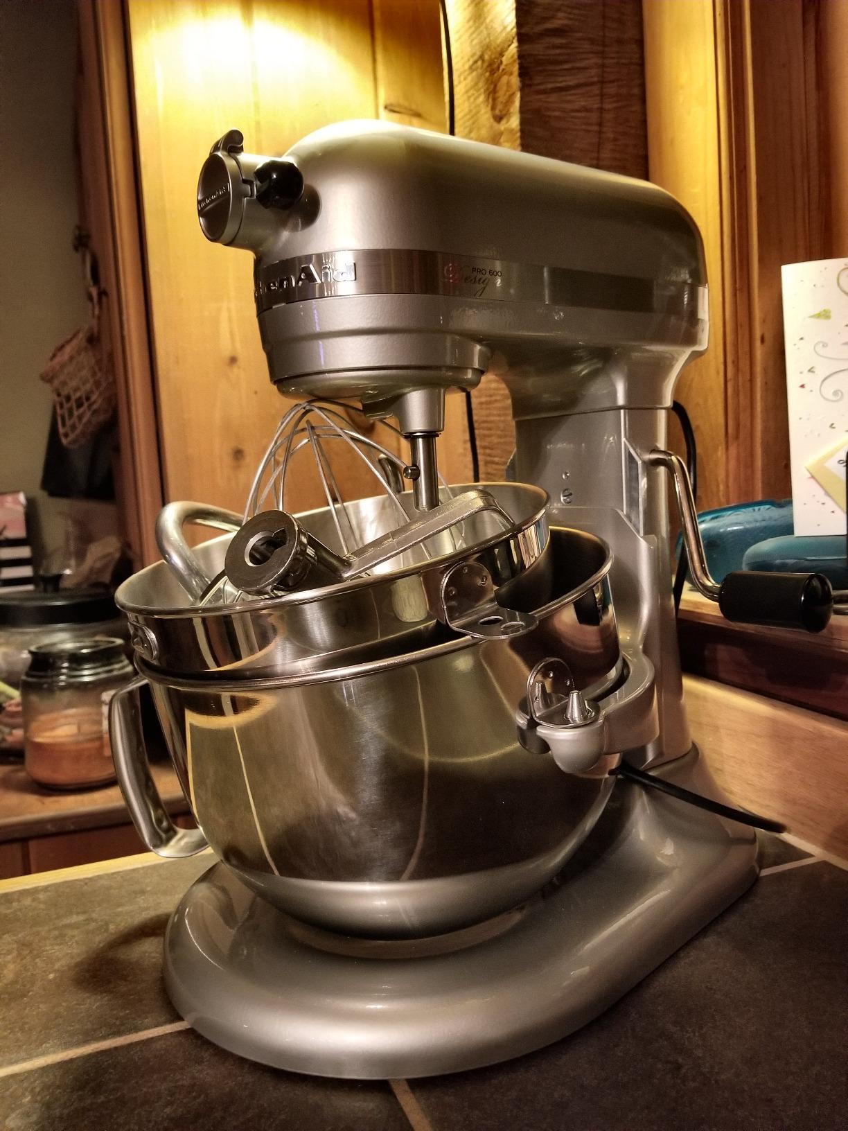 Kitchenaid Professional 600 Stand Mixer 6 quart, Bird of Paradise (Renewed) customer photo 1
