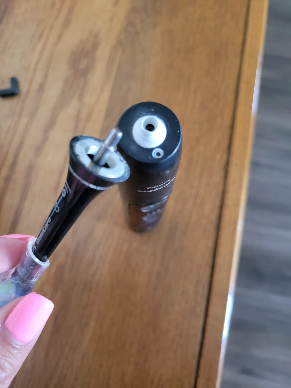 Philips Sonicare ExpertClean 7500 Black, Rechargeable Electric Power Toothbrush, HX9690/05 customer photo 2