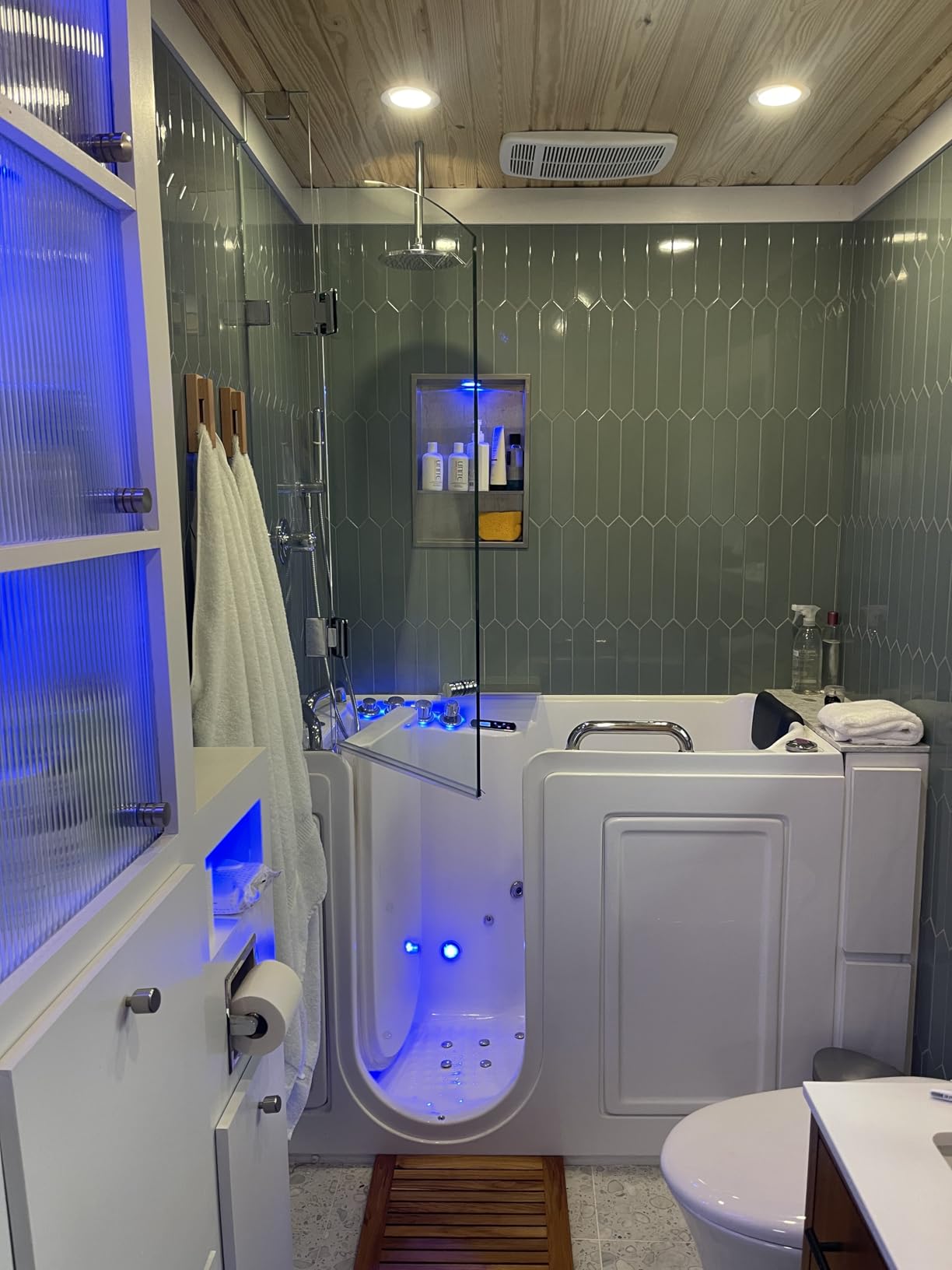 ANZZI Walk-In Tub 27 x 53 In Whirlpool and Air Bath Left Drain 12 Hydro Jets 18 Air Jets Inline Heater Quick Fill Faucet Handheld Shower ADA Seat Acrylic Spa White 110V | 2753WILWD customer photo 2