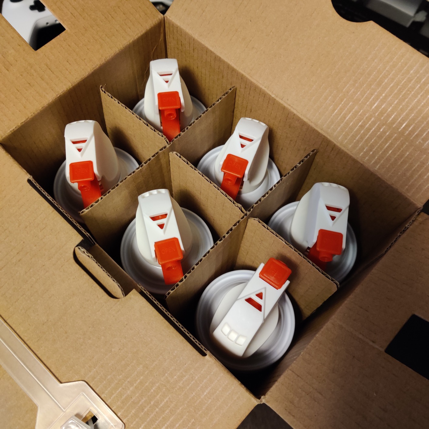 Office Depot Cleaning Duster, 10 Oz Compressed Canned Air for Electronics, Keyboard Cleaner for Computer, Laptop, PC, Printer, Office Equipment, Moisture-Free, Pack of 6 customer photo 2