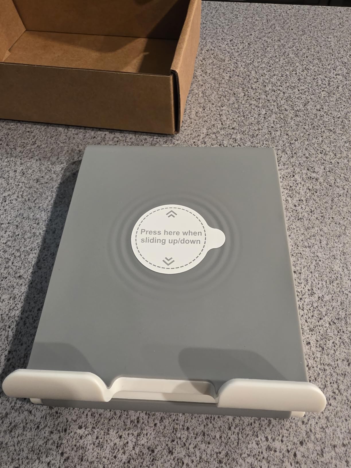 SAIJI Adjustable Tablet Stand Holder Portable Foldable Desktop Stand Dock Compatible for iPad, iPhone, Nintendo Switch, Samsung Galaxy and Kindle Fire Tablets - Gray customer photo 1