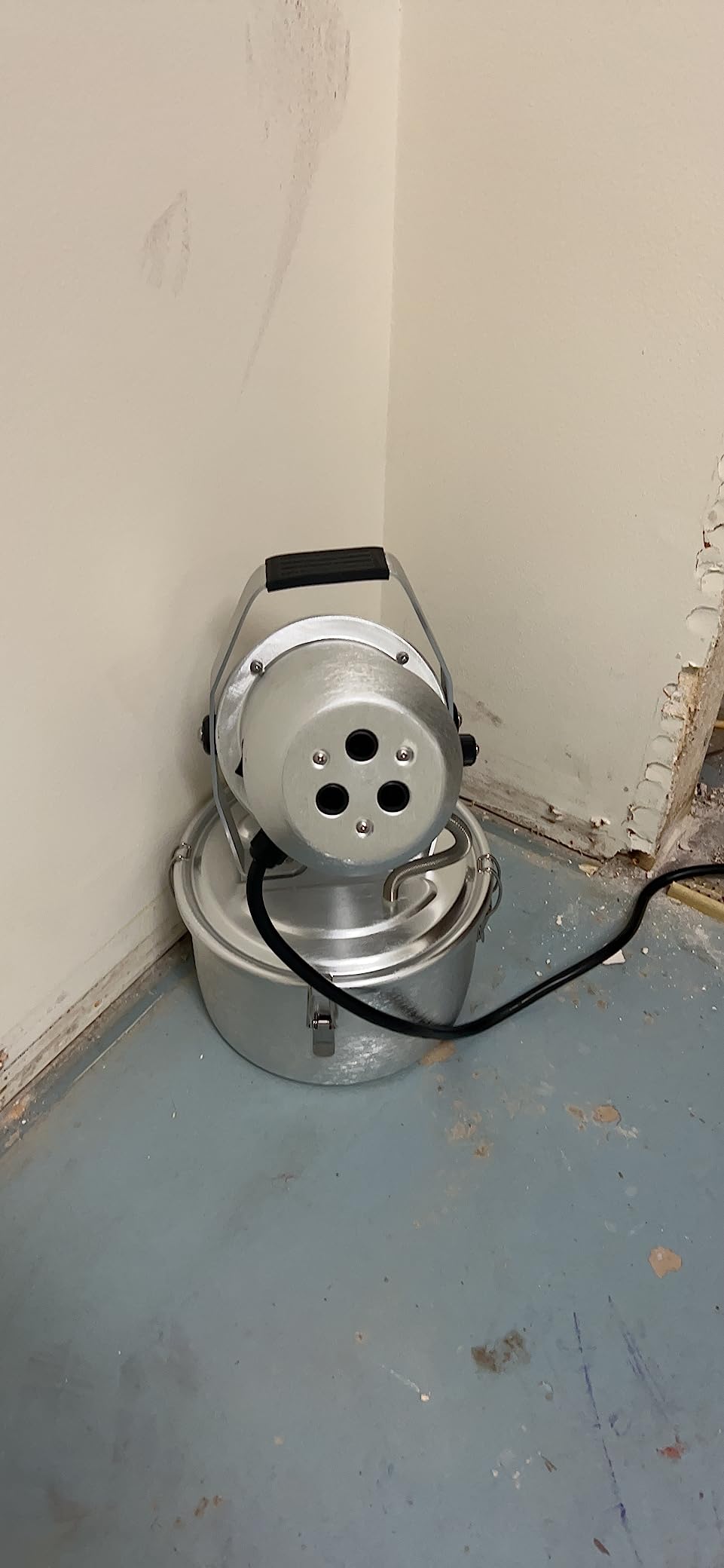 Silver Bullet Pro ULV Fogger Machine ULV Indoor Outdoor Tri-jet Non Thermal Cold Professional by Sylvan customer photo 2