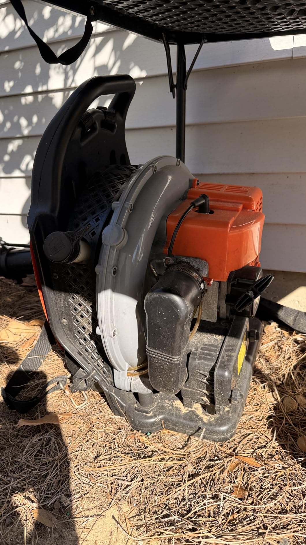 Backpack Gas Powered Leaf Blower, Commercial 2.7kW 850CFM 63CC 4.3HP 2-Stroke Powerful Lightweight Gasoline Grass Lawn Blower w/Harness Air-Cooled & 1.8L Fuel Tank for Yard Lawn Care, Snow Removal customer photo 1