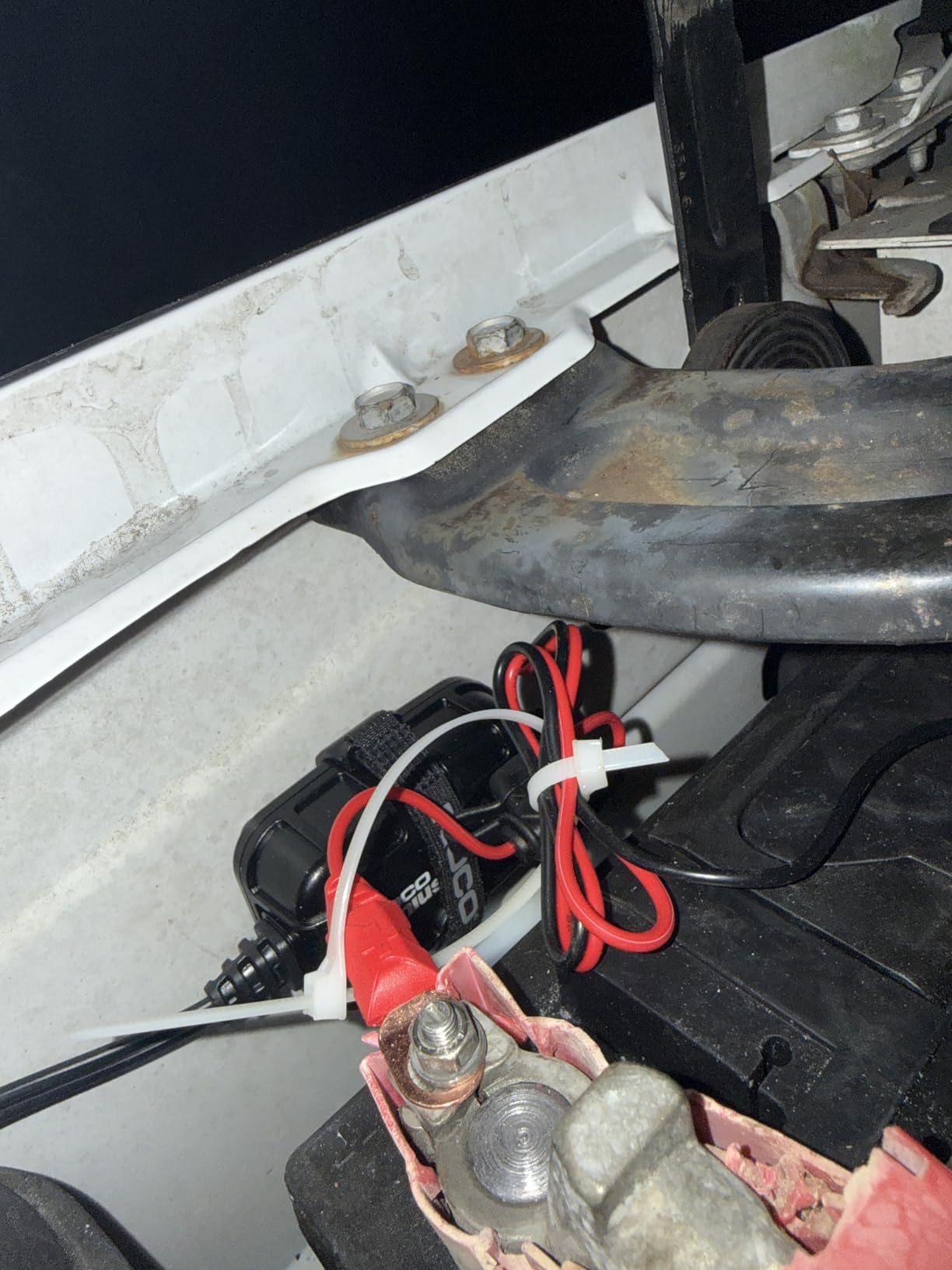 NOCO GENIUS2D: 2A 12V Smart Onboard Battery Charger - Direct-Mount Automatic Maintainer, Trickle Charger & Desulfator with Overcharge Protection & Temperature Compensation - for Lead-Acid Batteries customer photo 1