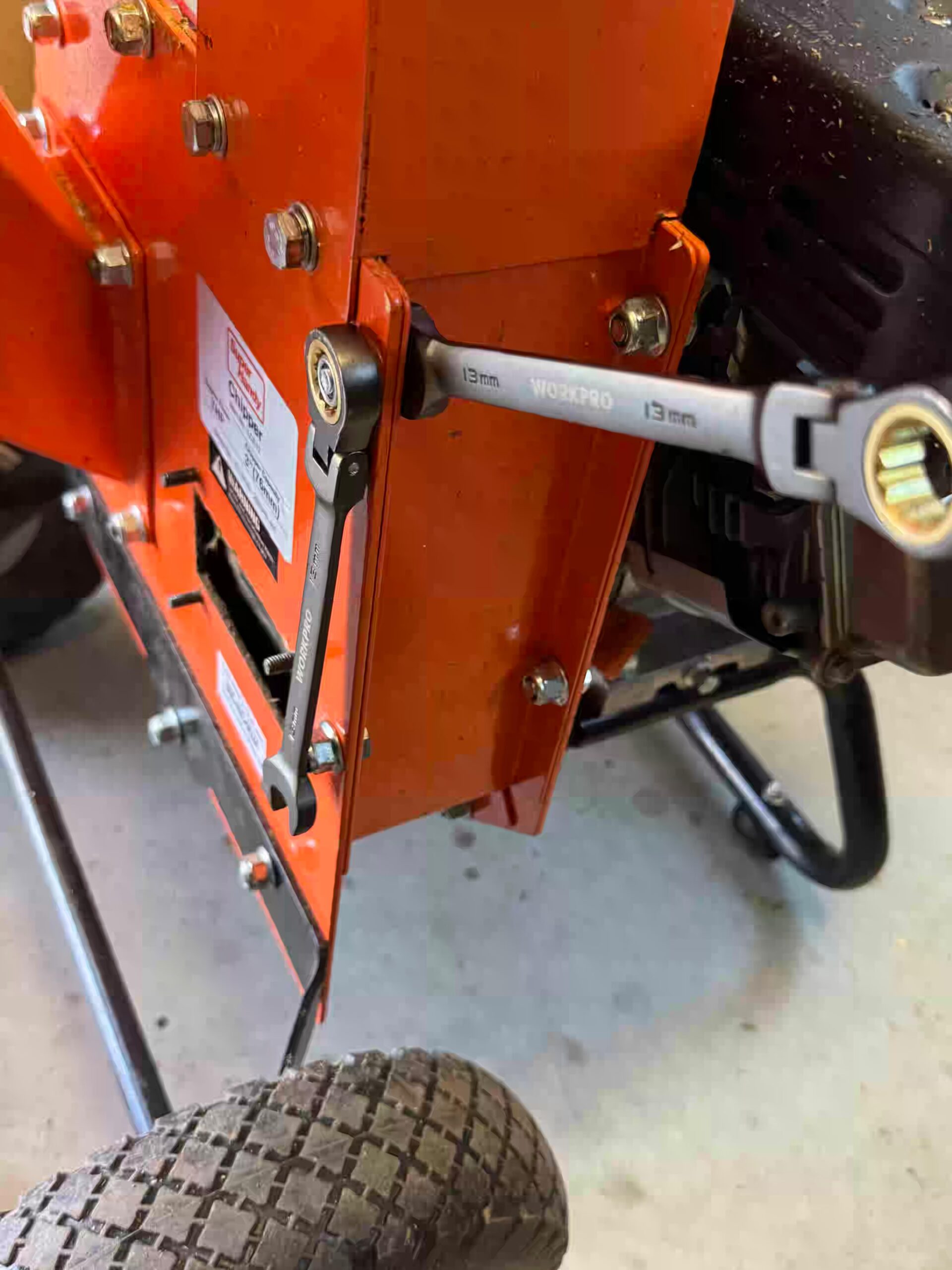 SuperHandy Mini Wood Chipper Shredder Mulcher Heavy Duty 7HP Compact Design 3