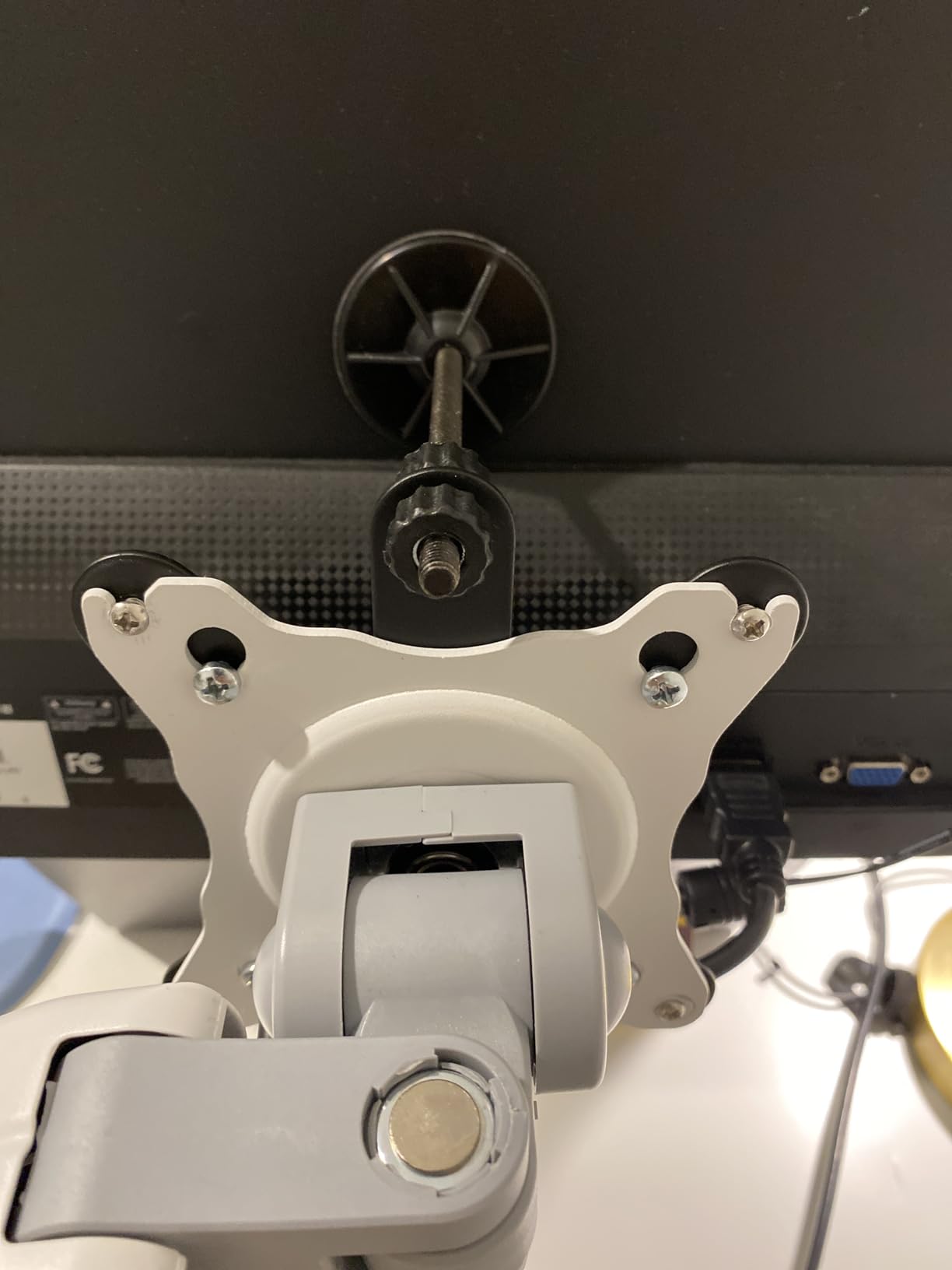 HumanCentric VESA Mount Adapter Bracket, VESA Adapter Compatible with Acer Monitor R240HY bidx, R221Q, R271, SB220Q, R241Y, RT240Y, RT270, SA220Q, SA230 bi, SA240Y, SA270 Bbix, SB230, SB240Y customer photo 1