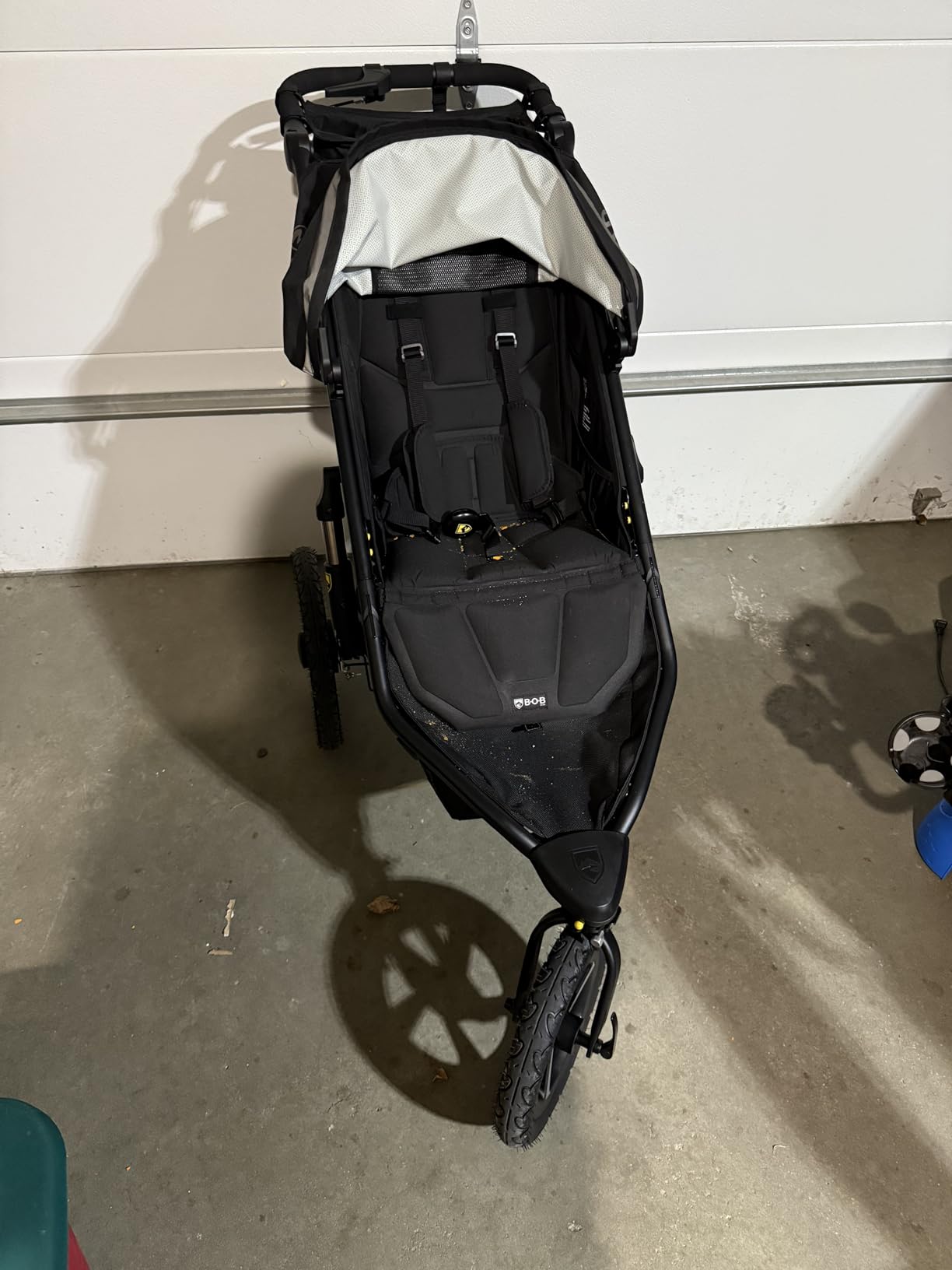 BOB Gear Alterrain Pro Jogging Stroller, All-Weather, SmoothShox Suspension, Black customer photo 1