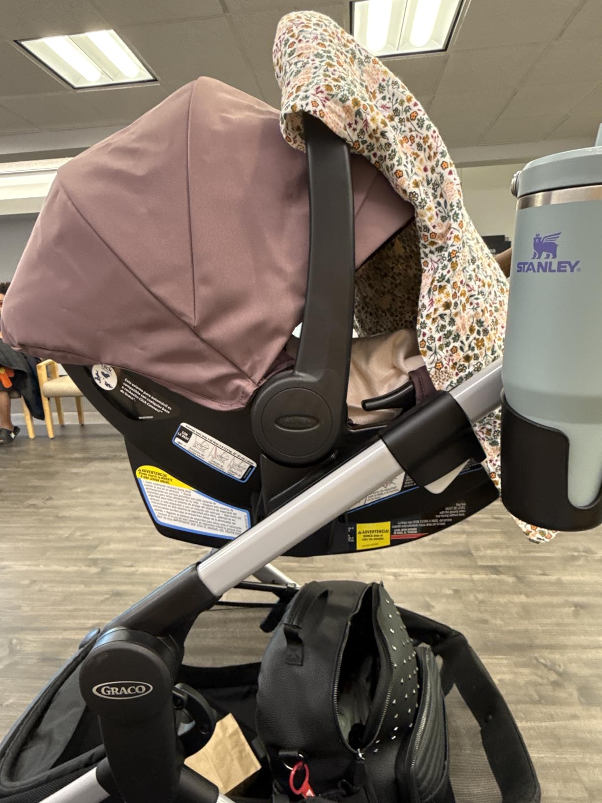 Graco Modes Nest Travel System, 3-in1 Modular Carseat Stroller Combo, Adjustable Slide2Me Infant Car Seat Carrier to Toddler Stroller, Includes the SnugRide DLX Infant Car Seat, Sullivan customer photo 1