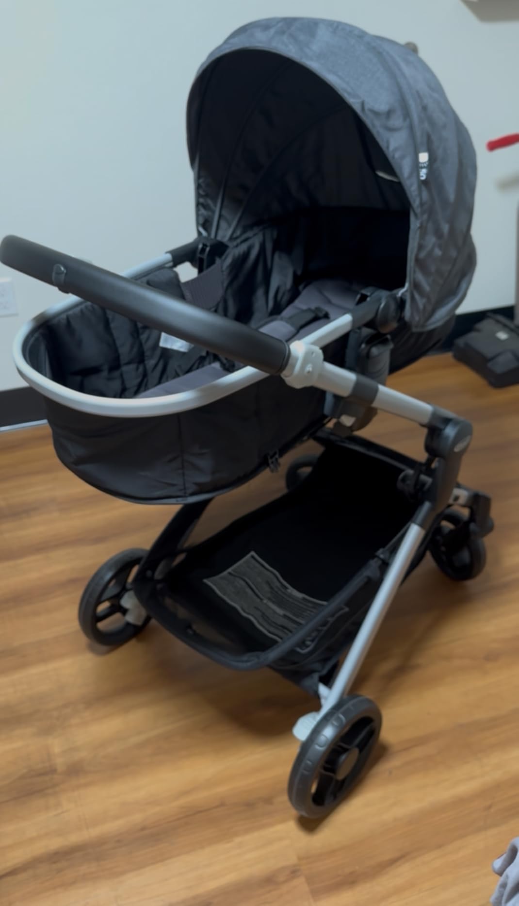 Graco Modes Nest Travel System, 3-in1 Modular Carseat Stroller Combo, Adjustable Slide2Me Infant Car Seat Carrier to Toddler Stroller, Includes the SnugRide DLX Infant Car Seat, Sullivan customer photo 2