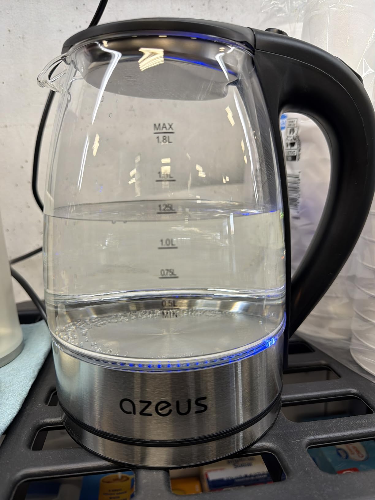 AZEUS Fast Boil Electric Water Kettle, 1.8L Large Capacity with Auto Shut-Off and Boil-Dry Protection, BPA-Free Borosilicate Glass & Stainless Steel customer photo 1