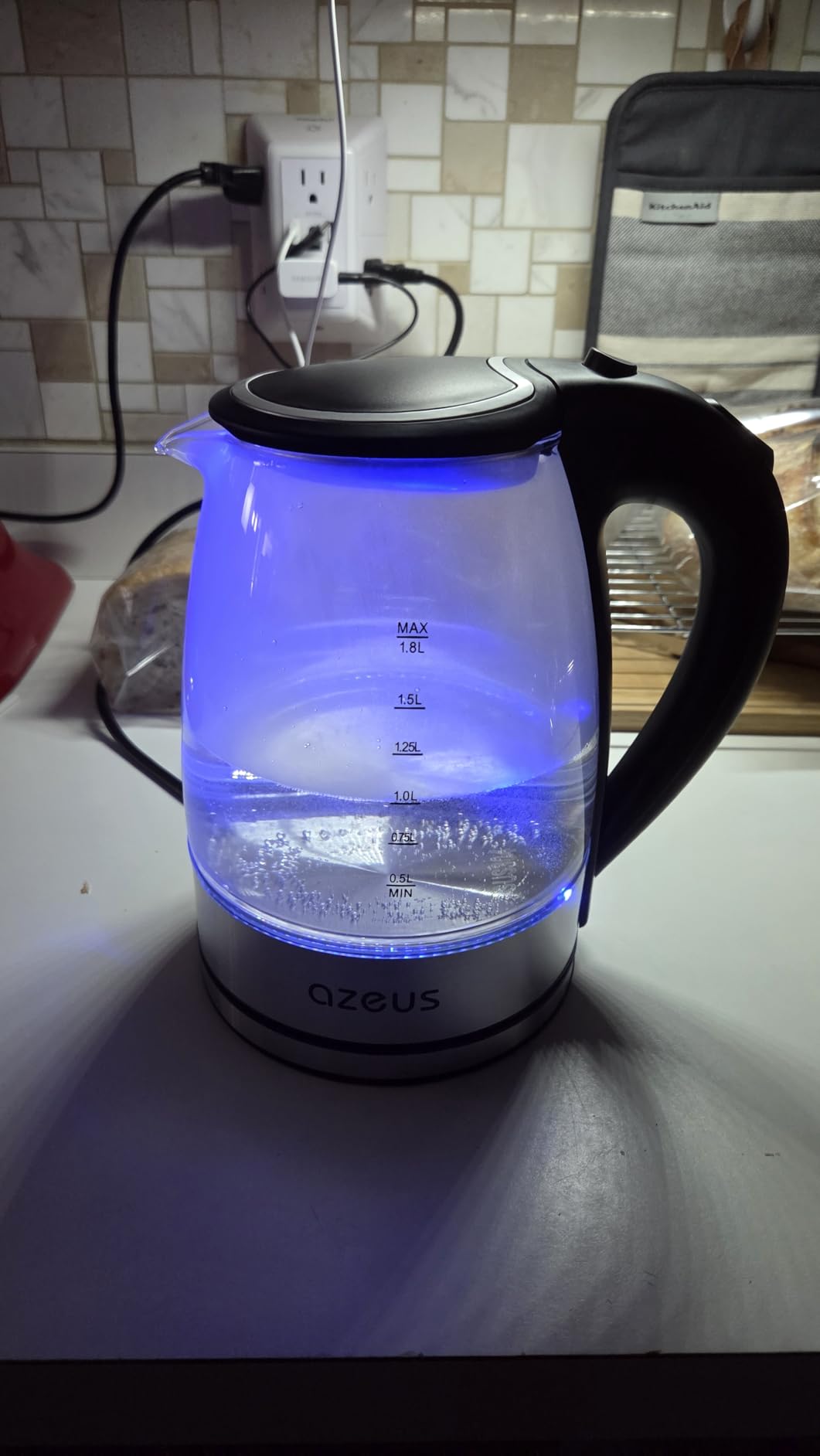 AZEUS Fast Boil Electric Water Kettle, 1.8L Large Capacity with Auto Shut-Off and Boil-Dry Protection, BPA-Free Borosilicate Glass & Stainless Steel customer photo 2
