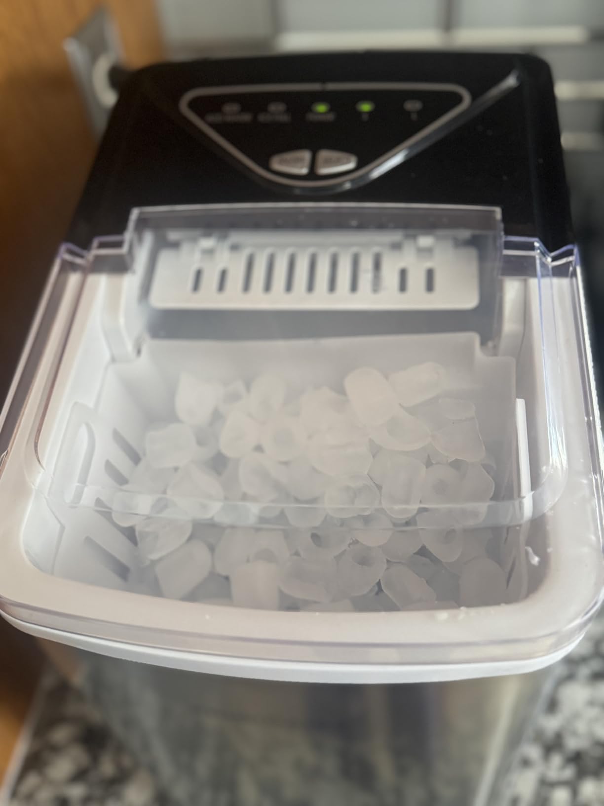 Frigidaire EFIC123-SS Counter Top Maker, Produces 26 pounds Ice per Day, Stainless Steel customer photo 1