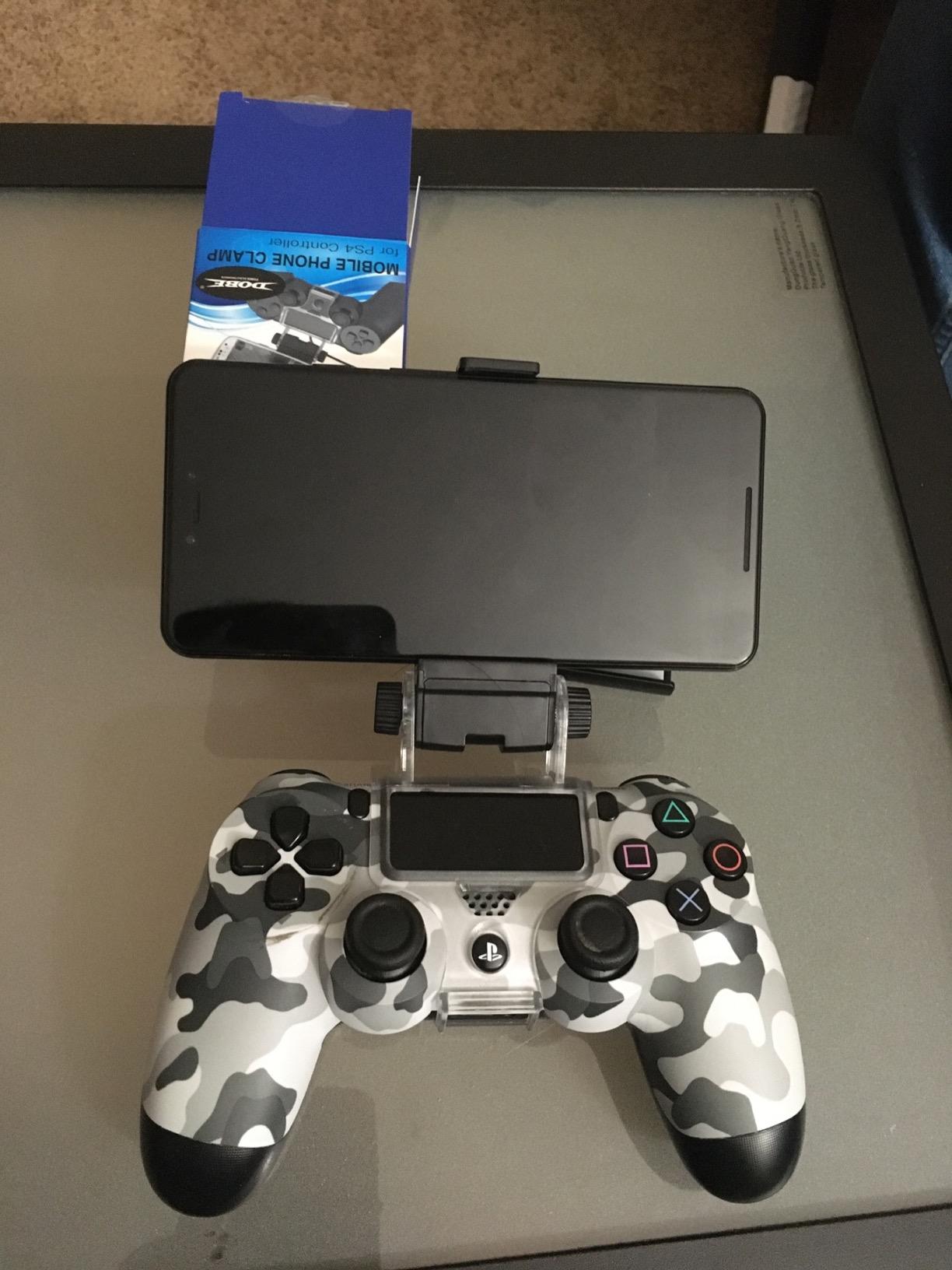 OIVO PS4 Controller Phone Mount Clip - Mobile Gaming Clamp Bracket Holder with Adjustable Stand for Dualshock 4 Controllers customer photo 1