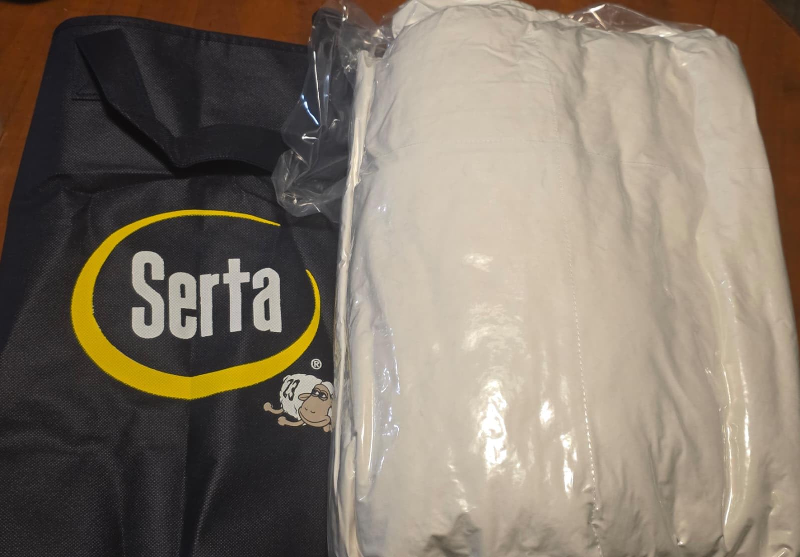 Serta Goose Feather Down Fiber Cotton Comforter King Size - 100% Cotton Duvet Insert - Hotel Luxury Hypoallergenic Bedding Comforter All Season Medium Warmth 106 x 90 Inch White customer photo 1