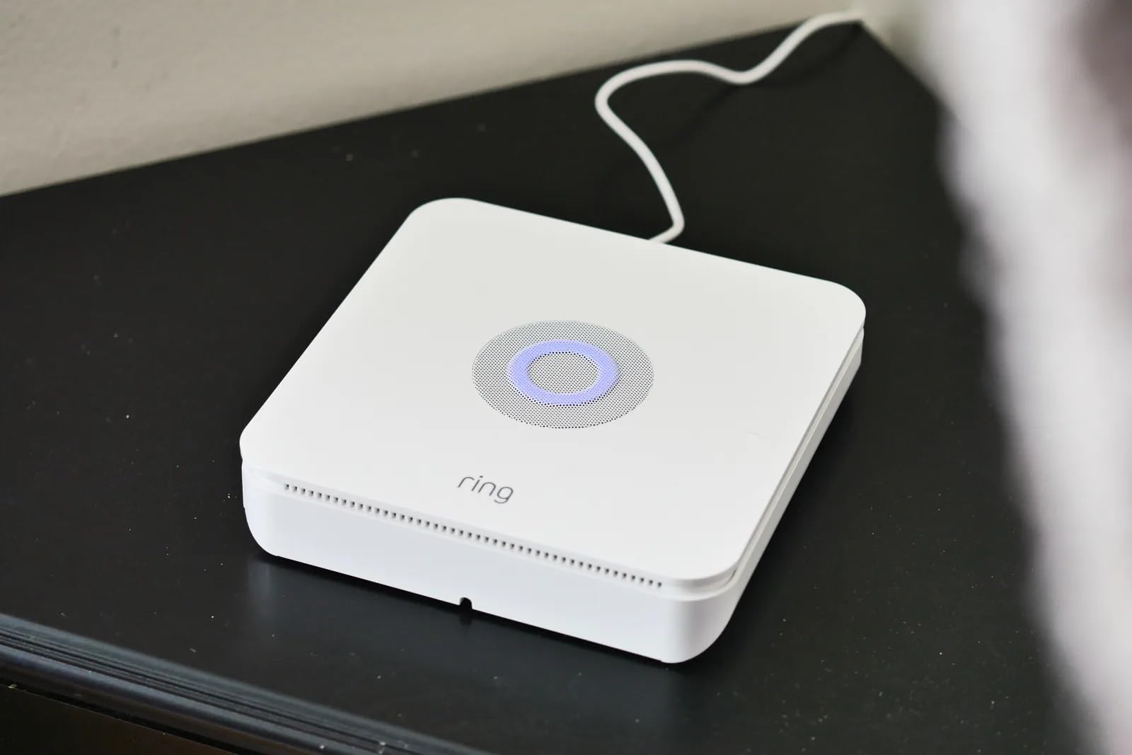 Alarm Base Station (2nd Gen) - 104 dB Siren, Built-in Backup Battery, Connects to Ring Alarm Sensors and Keypad, sold separately customer photo 1