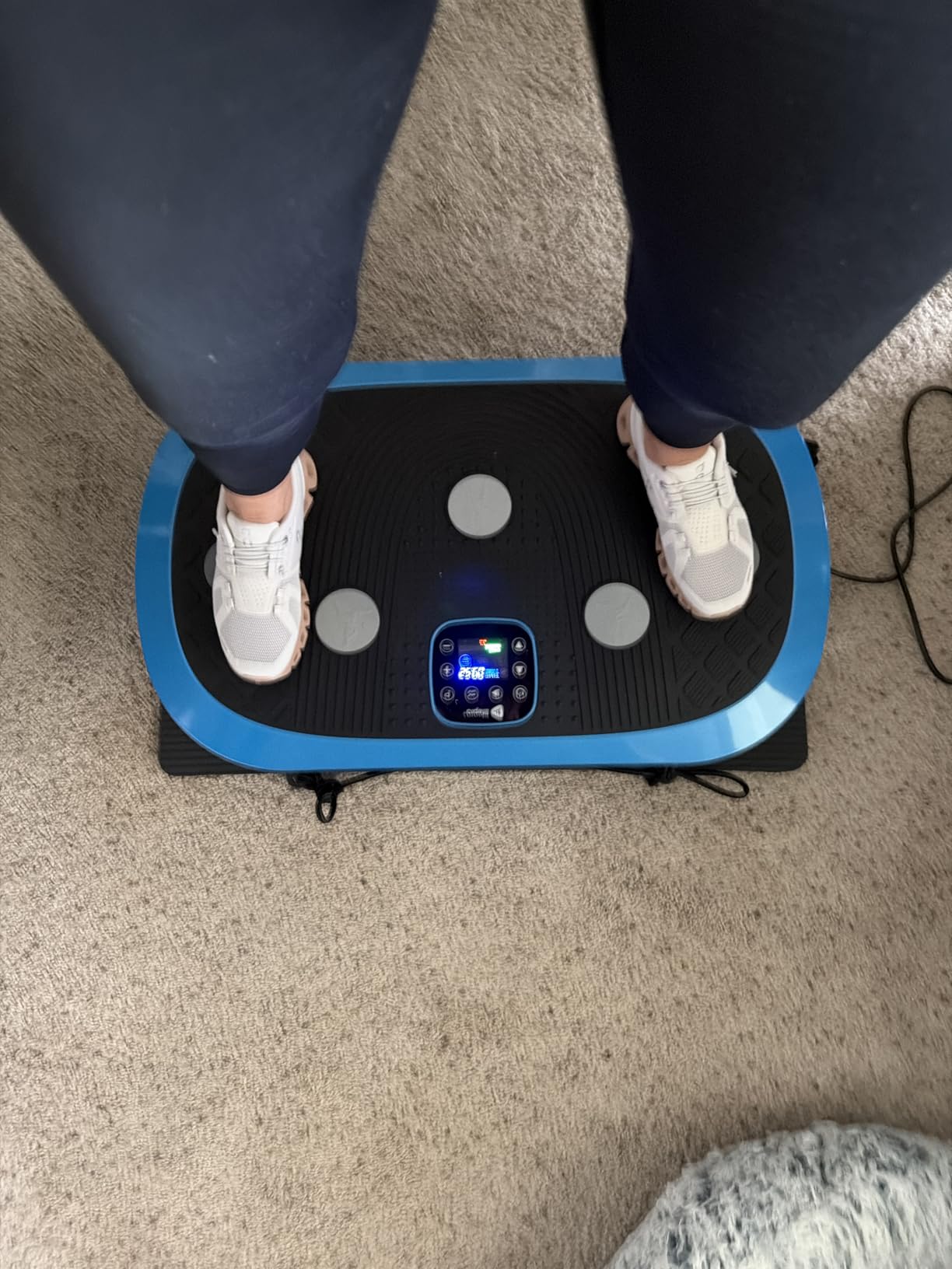 Lifepro Rumblex Plus 4D Vibration Plate Exercise Machine - Triple Motor Oscillation, Linear, Pulsation + 3D/4D Motion Vibration Platform for Weight Loss & Shaping customer photo 1