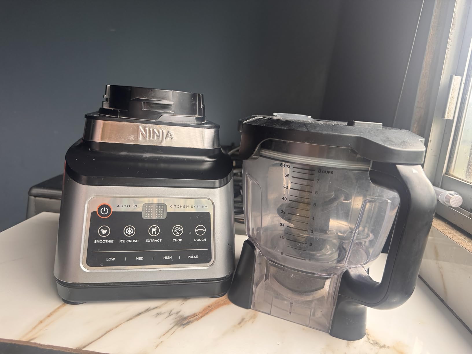 Ninja BN801 Professional Plus Kitchen System, 1400 WP, 5 Functions for Smoothies, Chopping, Dough & More with Auto IQ, 72-oz.* Blender Pitcher, 64-oz. Processor Bowl, (2) 24-oz. To-Go Cups, Grey customer photo 2