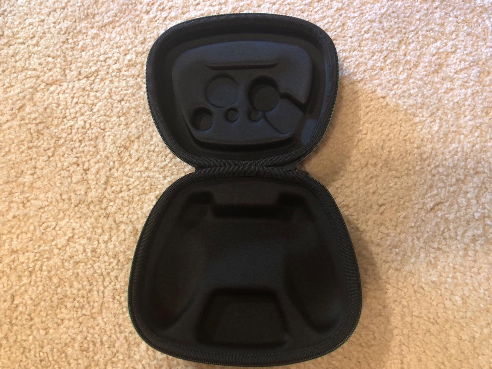 sisma Carry Case Compatible with Xbox One & Series X/S Wireless Controller, Travel Protective Case Controller Holder Storage Bag customer photo 2