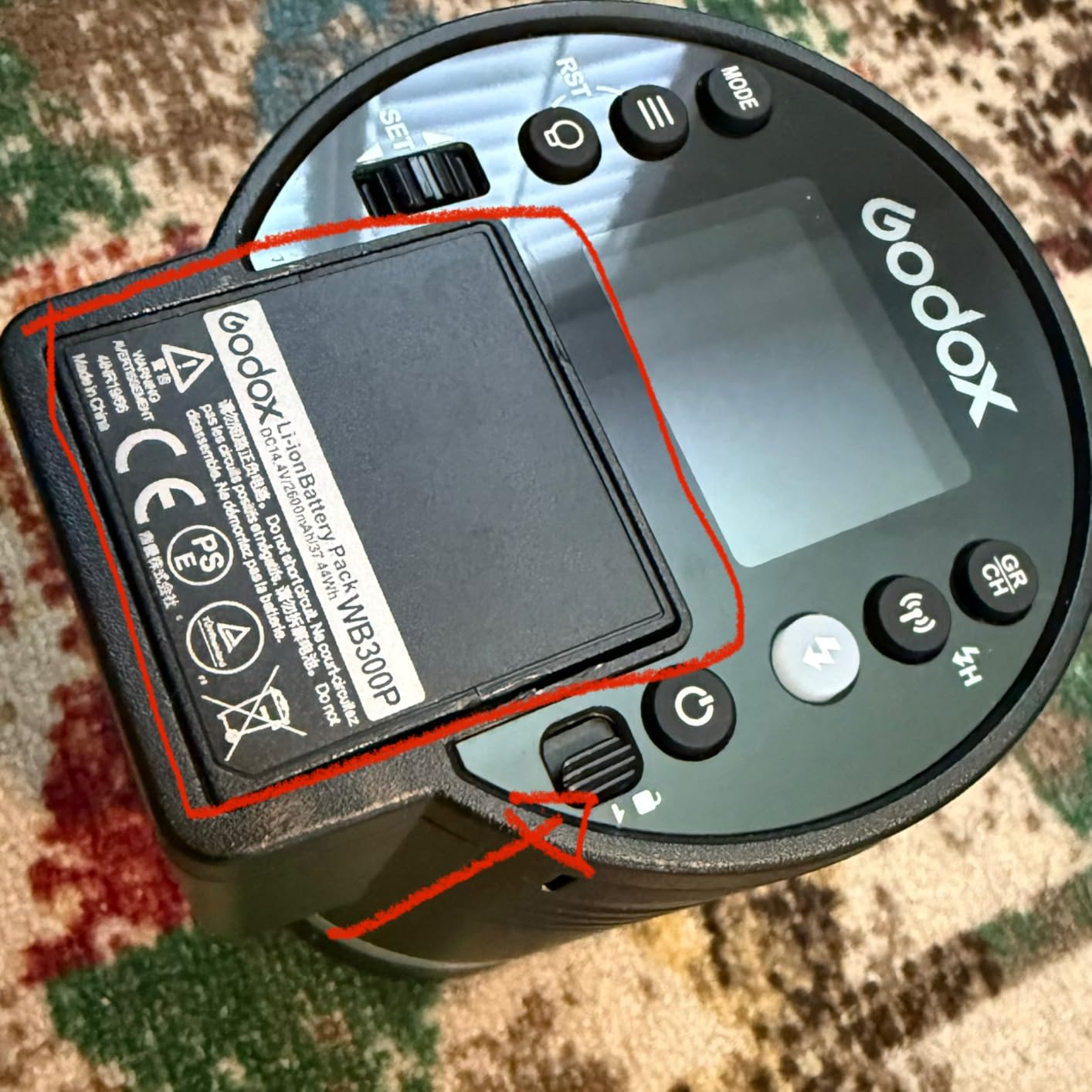 AD300 Pro AD300Pro Outdoor Flash Strobe Light, 300W TTL HSS 1/8000s Studio Flash, 320 Full Power Flashes, 2600mAh Lithium Battery, 12W Modeling Lamp, for Canon Sony Nikon Fuji Olympus Panasonic customer photo 2