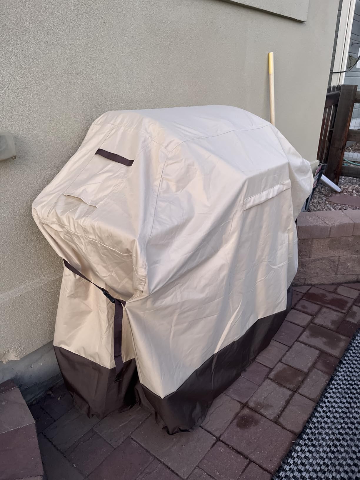 Vailge Grill Cover, 58-inch Waterproof BBQ Cover, 600D Heavy Duty Gas Grill Cover, UV & Dust & Rip & Fading Resistant, Beige customer photo 2