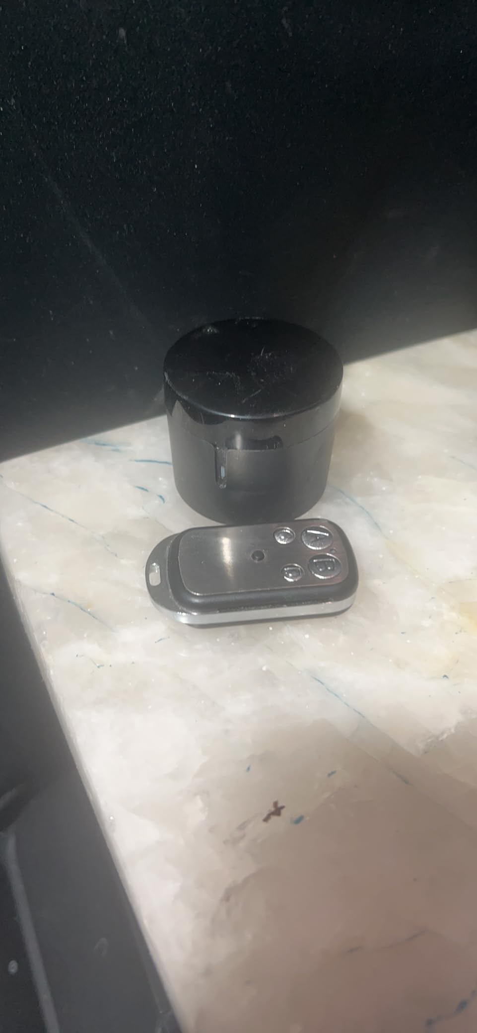 Broadlink RM4 Mini Smart Remote(2.4GHz Wi-Fi Only)- IR Blaster Hub for Smart Home Automation, Infrared TV Air Conditioner Remote Replacement Compatible with Alexa, Google Assistant, IFTTT customer photo 1