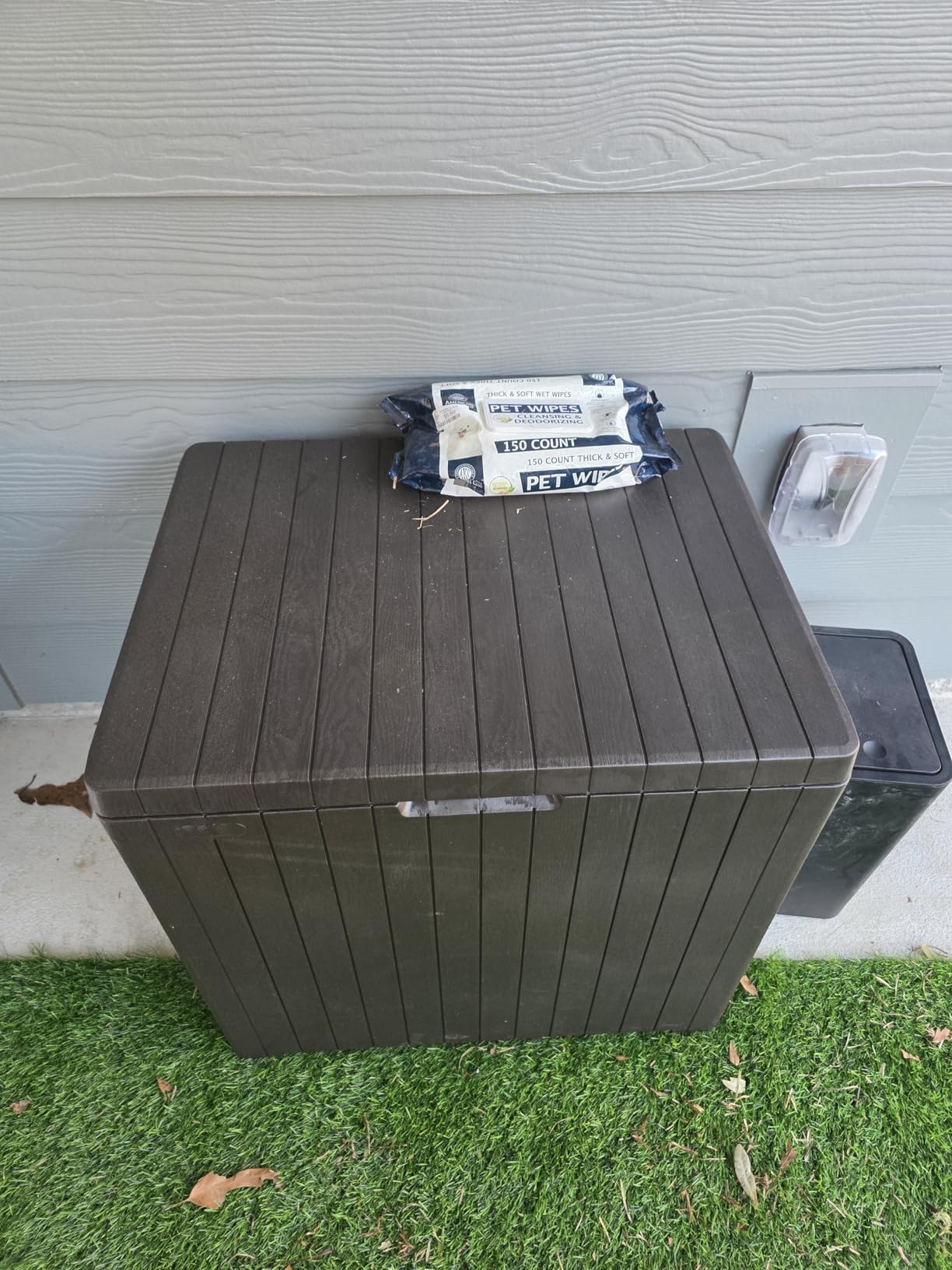 Keter City 30 Gallon Resin Outdoor Storage Box and Patio Furniture Side Table for Pool and Garden Accessories, Brown customer photo 1