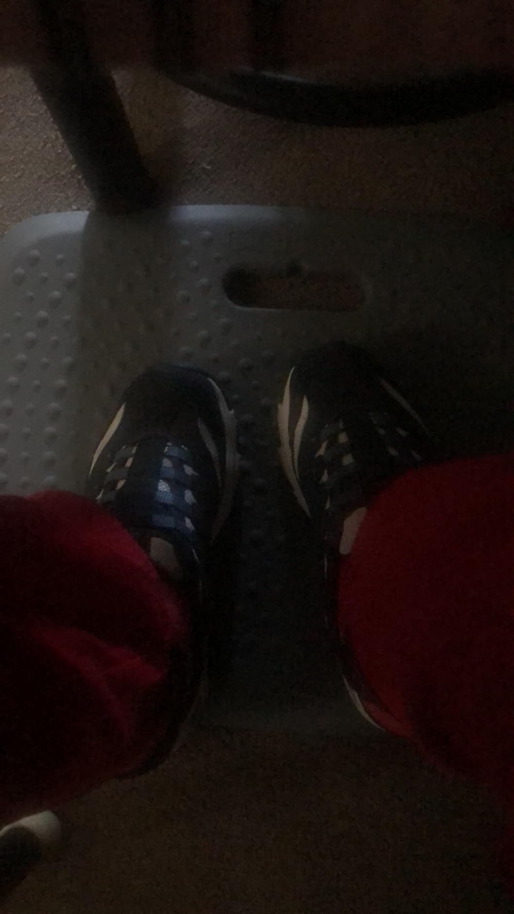 Anti Fatigue Kitchen Floor Mat Comfort Standing Mat, Portable Office Standing Desk Mat, Multi-Purpose Kitchen Rug, Built-in Handle with Massage Points Comfort Floor Mat (Black, 17