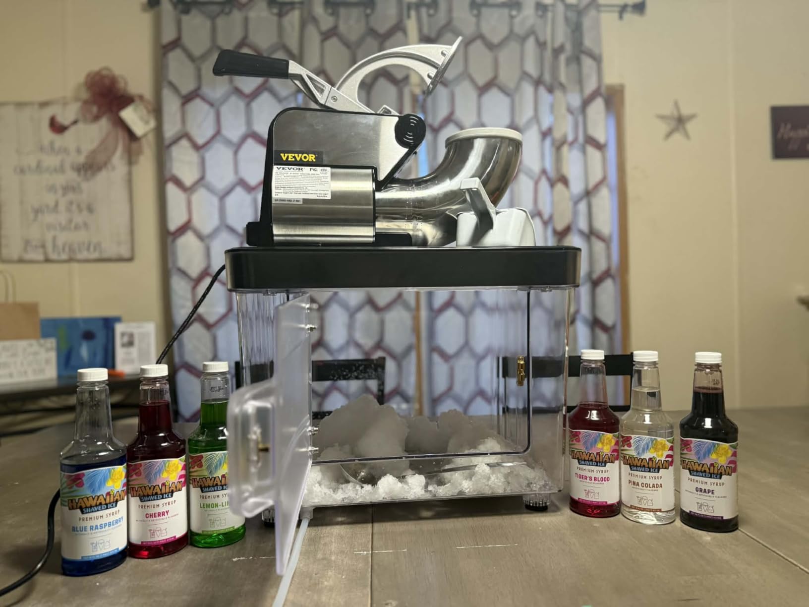 VEVOR 110V Commercial Ice Crusher 661LBS/H, ETL Approved 300W Electric Snow Cone Machine with Dual Blades, Stainless Steel Shaved Ice Machine with Safety On/Off Switch for Family, Restaurants, Bars customer photo 1