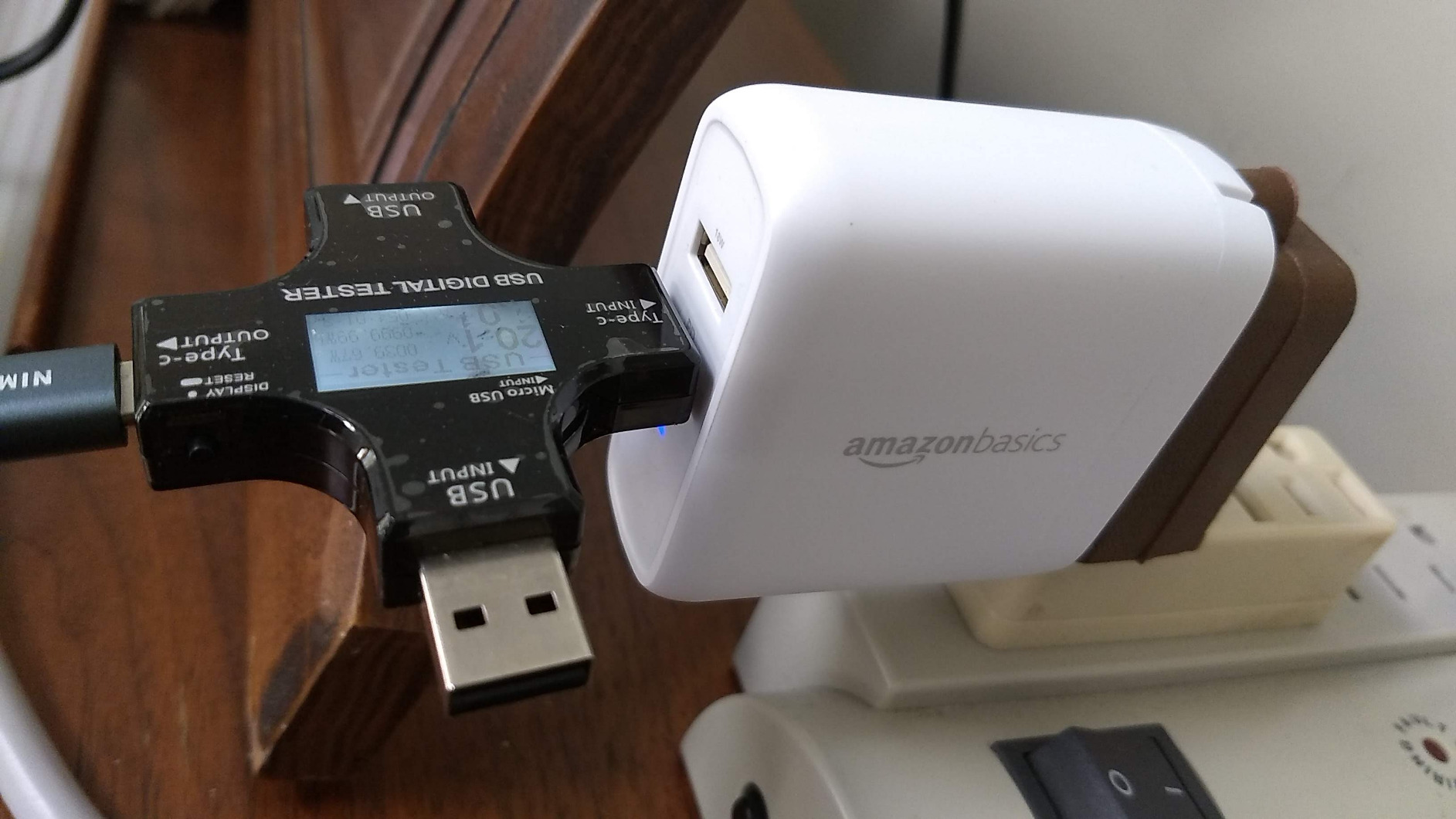 68W Two-Port GaN Wall Charger with 1 USB-C (60W) & 1 USB-A Ports (18W) with PD for Laptops, Tablets & Phones (iPhone 16/15/14/13/12/11/X, iPad, MacPro, Samsung, More), Non-PPS, White customer photo 2