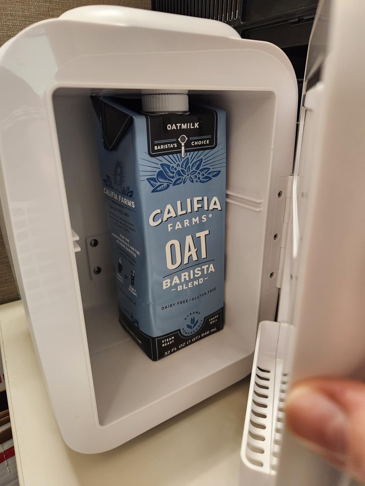 CROWNFUL Mini Fridge, 4 Liter/6 Can Portable Cooler and Warmer Personal Refrigerator for Skin Care, Cosmetics, Beverage, Food, Great for Bedroom, Office, Car, Dorm, ETL Listed (White) customer photo 1