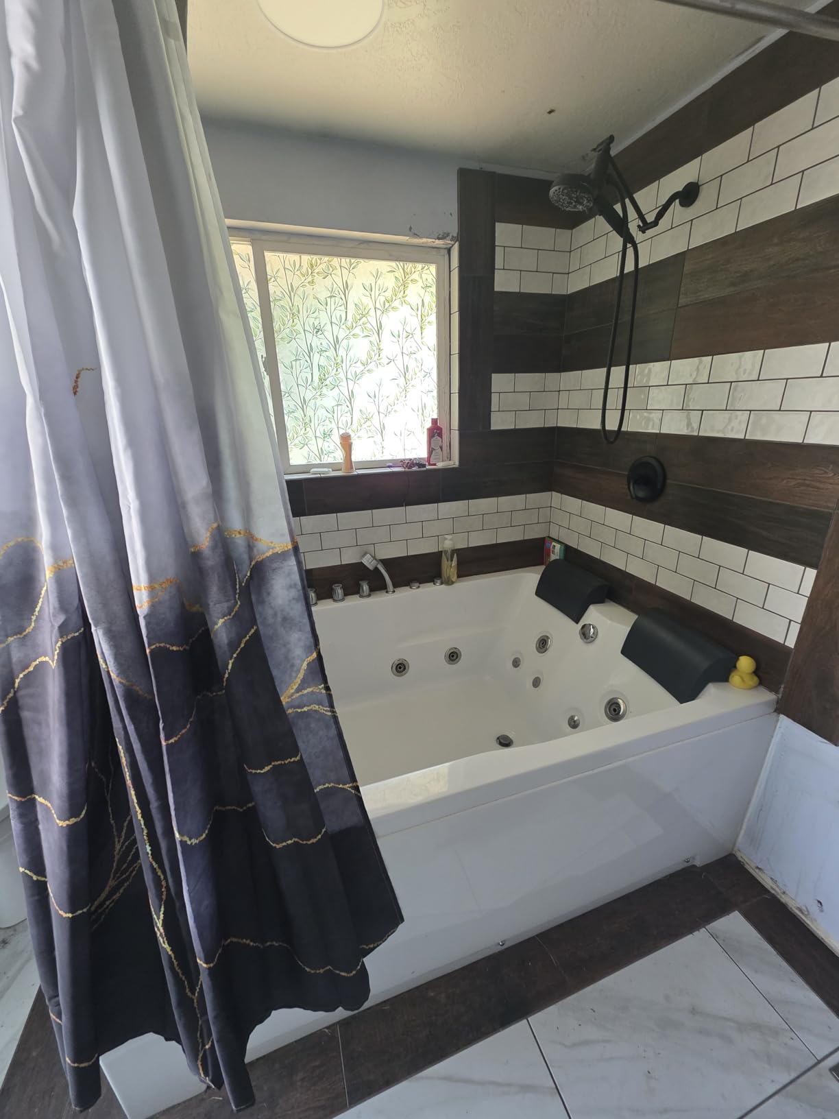 Empava 59 in. Acrylic Alcove Whirlpool Bathtub - Hydromassage Rectangular Jetted Soaking Tub with Center Drain - Waterfall Faucet customer photo 1