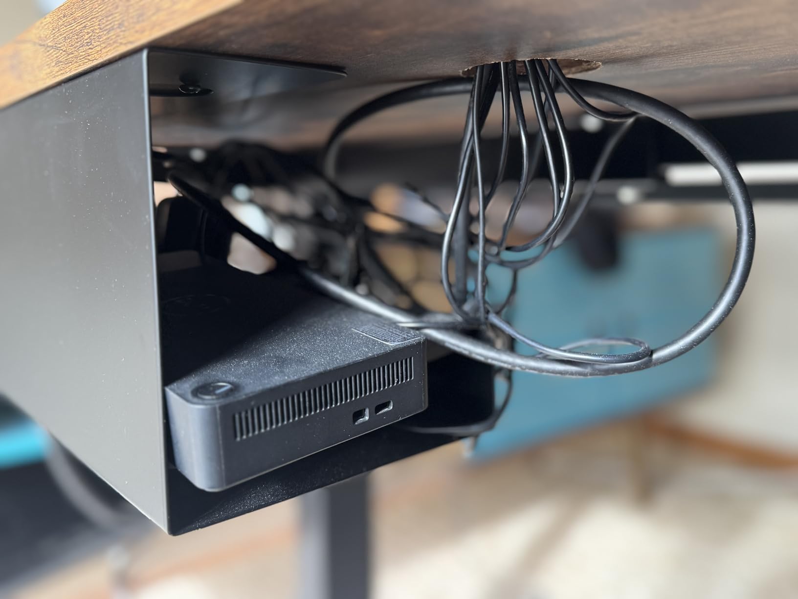 VIVO Under Desk 17 inch Cable Management Tray, Power Strip Holder customer photo 1