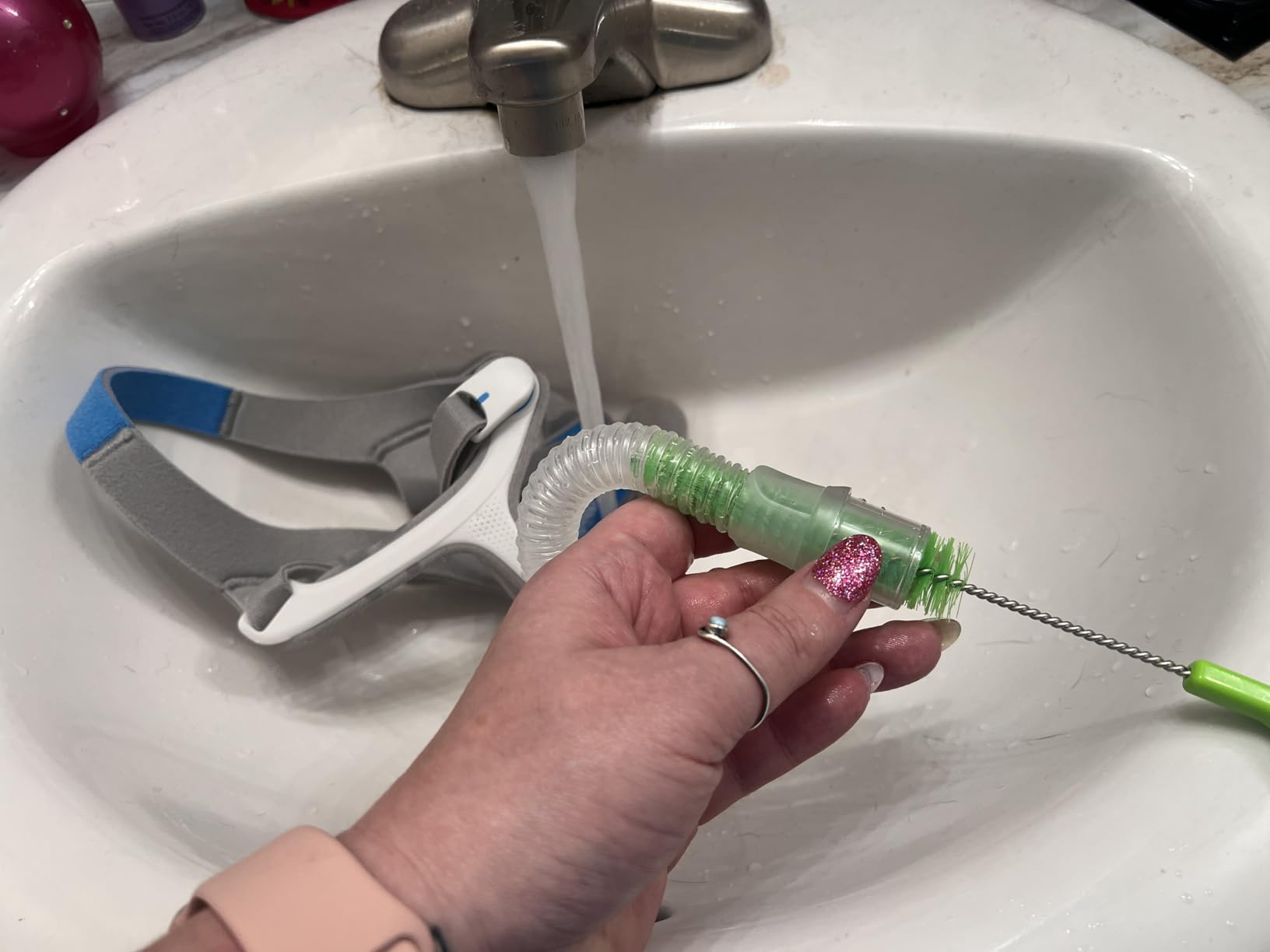 Aveen CPAP Tube and Mask Cleaning Brush, Suitable for All CPAP Hoses and Masks, CPAP Hose Cleaning Brush Kit, Enhance Your CPAP Machine and CPAP mask, CPAP mask Cleaner customer photo 2