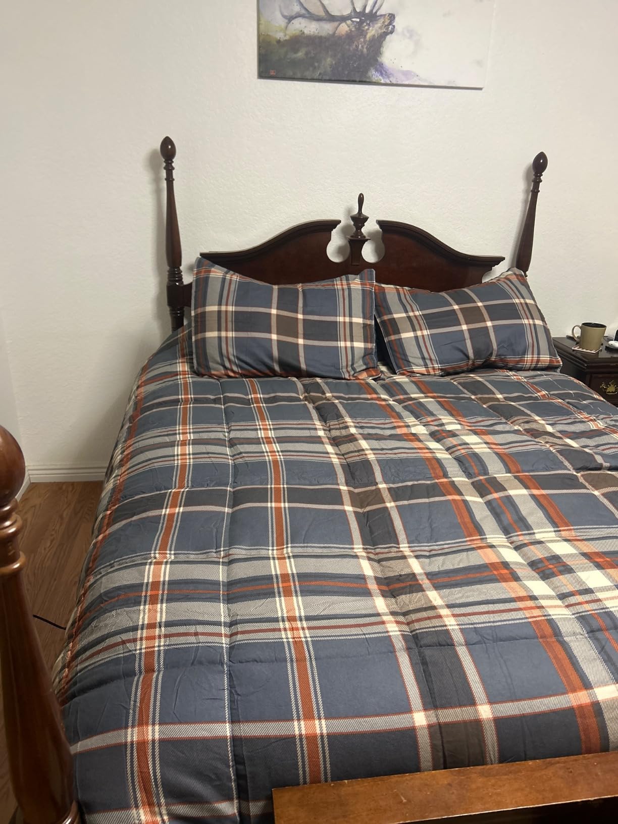 Best Choice Products Ergonomic Queen Size Adjustable Bed Frame, Electric Base w/Wireless Remote Control, Nightlight, Massager, 2 USB Ports customer photo 2