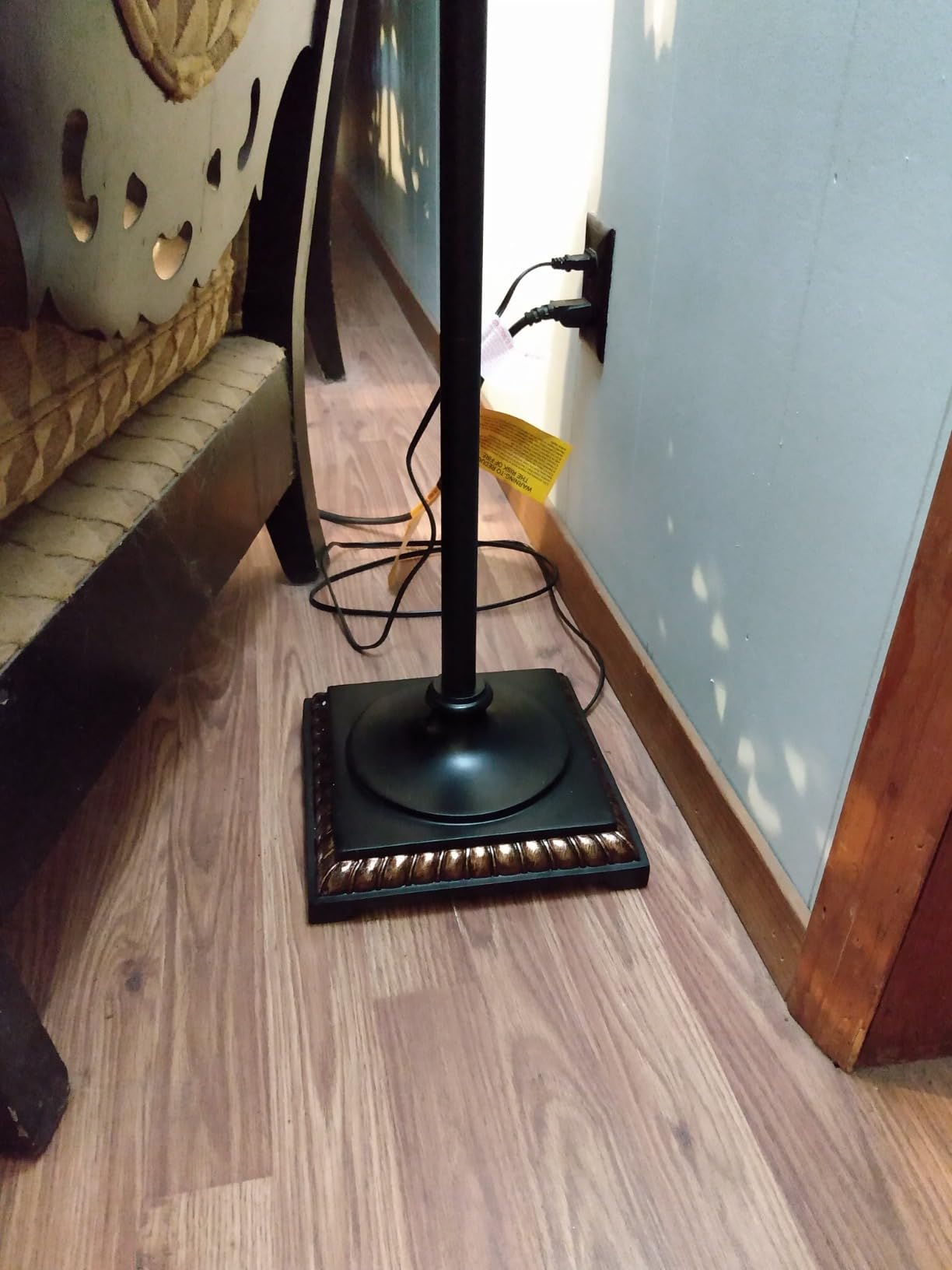 TOBUSA Traditional Floor Lamp, Classic Standing Lamp with Bronze Fabric Shade, Vintage Elegant Tall Pole Lamp for Living Room Bedroom Office Reading, Rustic Upright Floor Lights, Pull Chain Switch customer photo 2