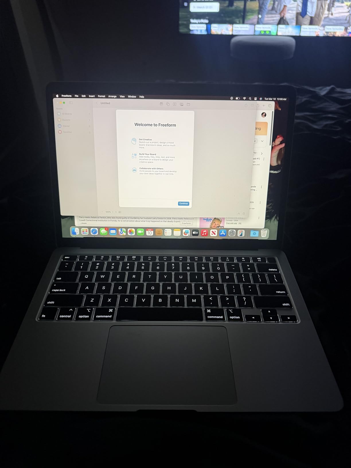 Apple Early 2020 MacBook Air with 1.1GHz Intel Core i3, 13-inch, 8GB RAM, 256GB SSD Storage Silver (Renewed) customer photo 1
