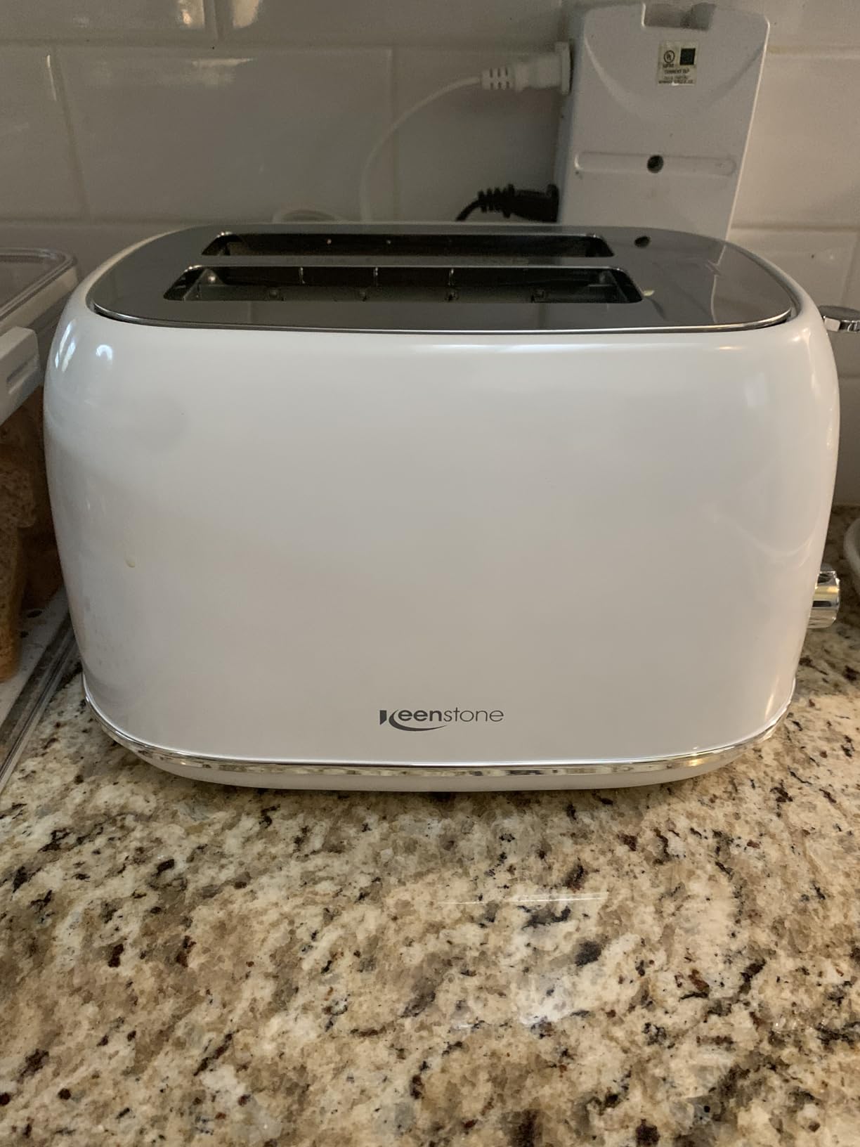 Keenstone Toaster 2 Slice, Retro Wide Slot Stainless Steel Toaster with 6 Browning Levels, Reheat & Defrost, for Bagel, Toast, Bread, Kitchen Essentials, Removable Crumb Tray, White customer photo 1