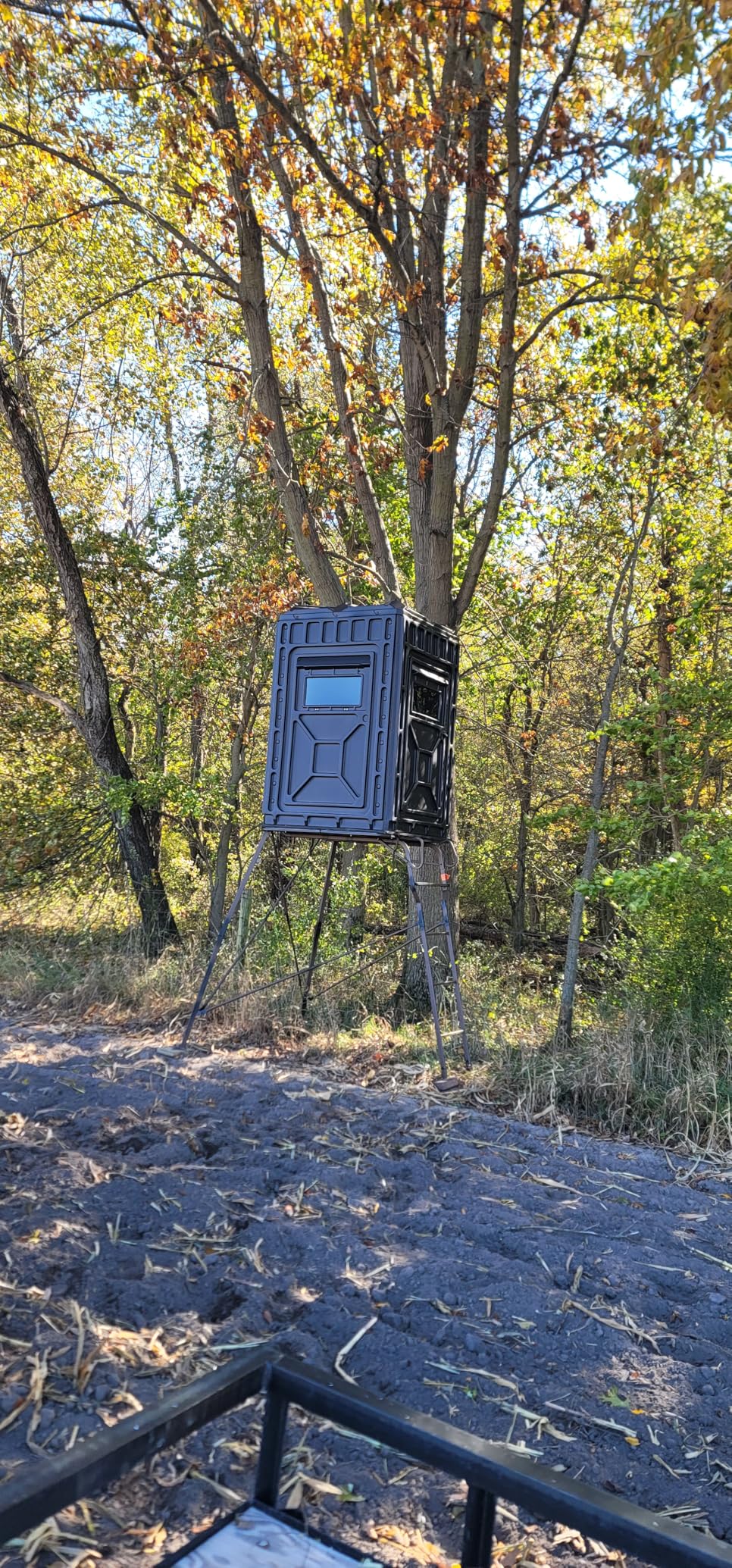 Guide Gear 6 Foot Tripod Hunting Tower Blind, 2-Man Stand Elevated, Hunting Gear Equipment Accessories, 4 by 4 customer photo 1