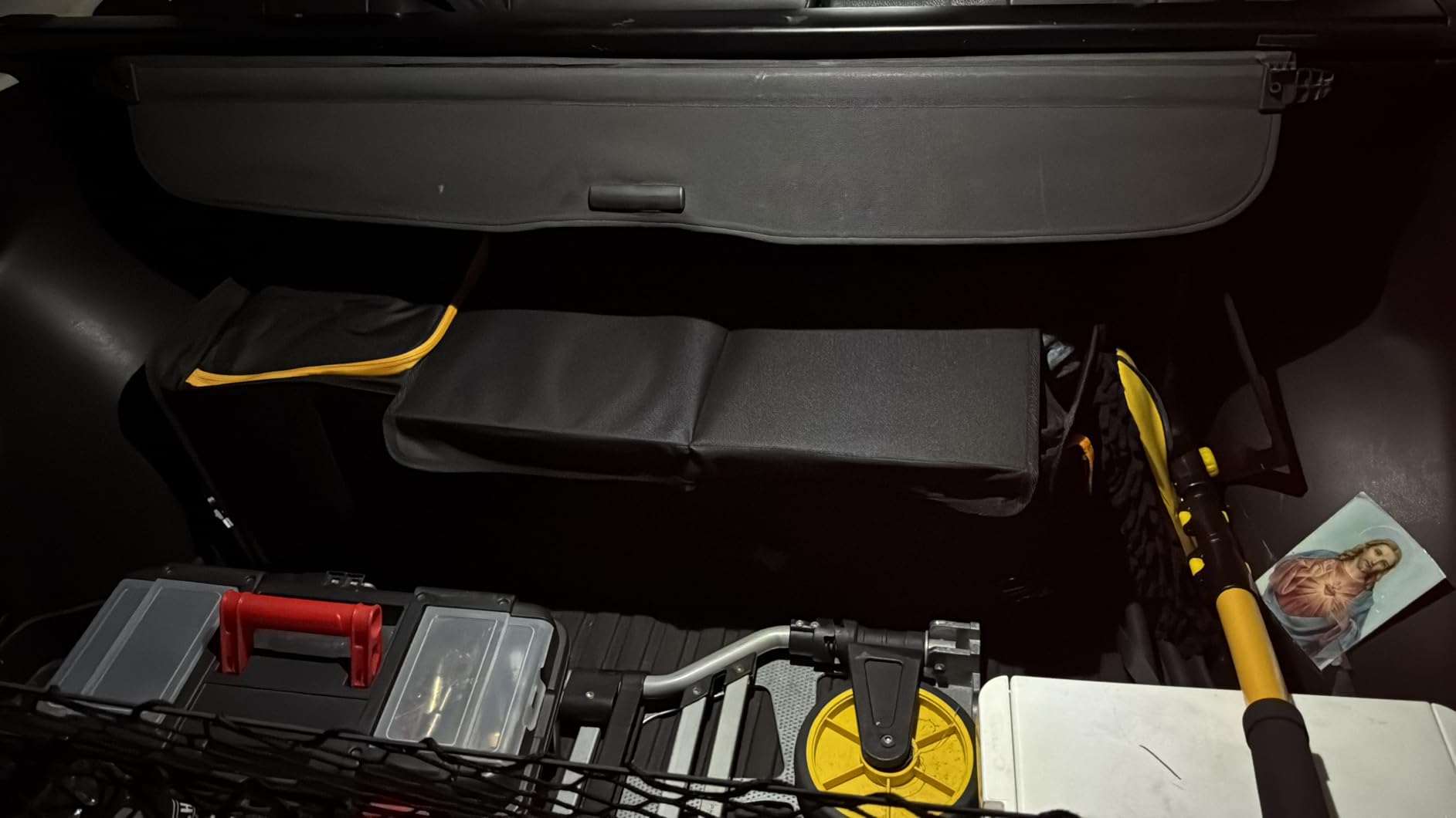 HEYTRIP Large Trunk Organizer With Built-in Leakproof Cooler Bag, 2 Tie-Down Straps, 4 Removable Dividers, Foldable Cover, Built with 2mm PE Board customer photo 2