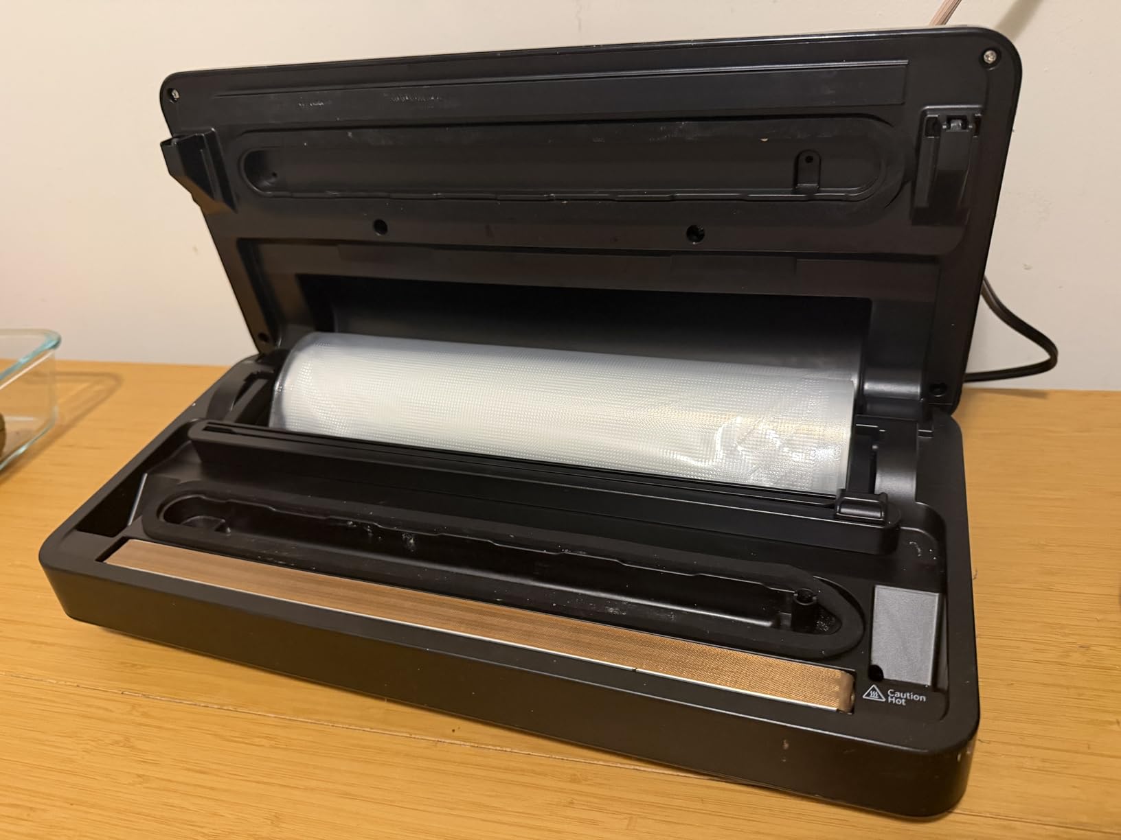 Anova Culinary Precision Vacuum Sealer Pro, Includes Large Bag Roll (19ft), Wet & Dry Dual Food Vacuum Sealer Machine for Sous Vide and Long-Term Storage, 2-Year Warranty customer photo 2