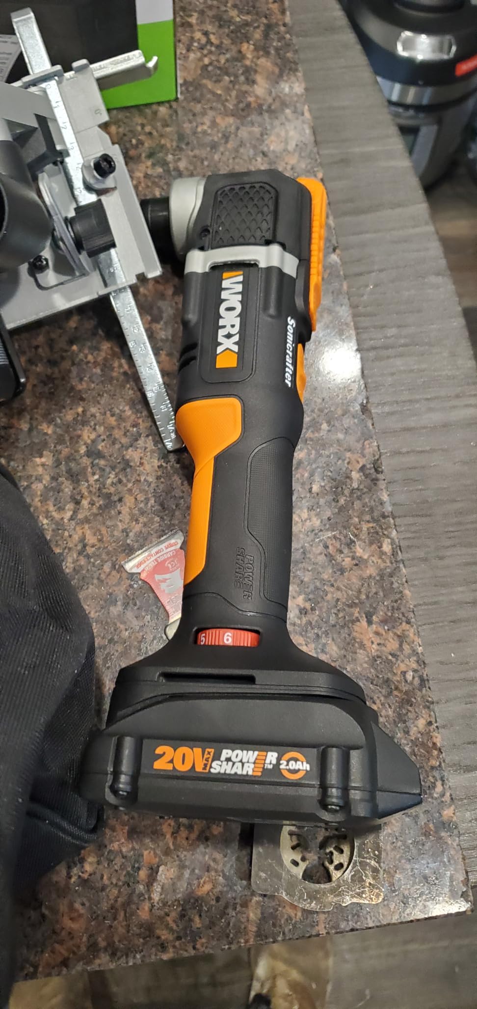 Worx WX696L 20V Power Share Sonicrafter Cordless Oscillating Multi-Tool customer photo 1