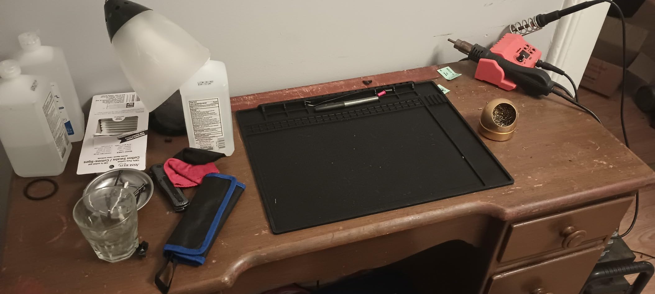 Premium Heat Resistant 932°F Anti Static Mat, HPFIX ESD Mat with Grounding Wire, Grounding Plug, and ESD Wristband, Silicone Soldering Repair Mat for Computer, PC Building, Eelectronics customer photo 1